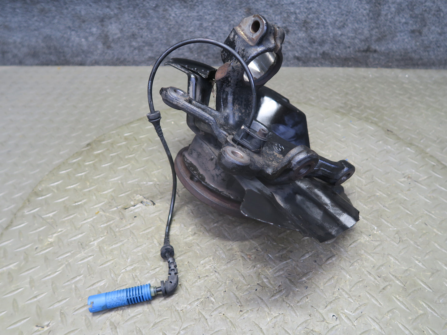 03-08 BMW E85 Z4 RWD Front Left Spindle Knuckle Wheel Hub Bearing 110K Miles OEM