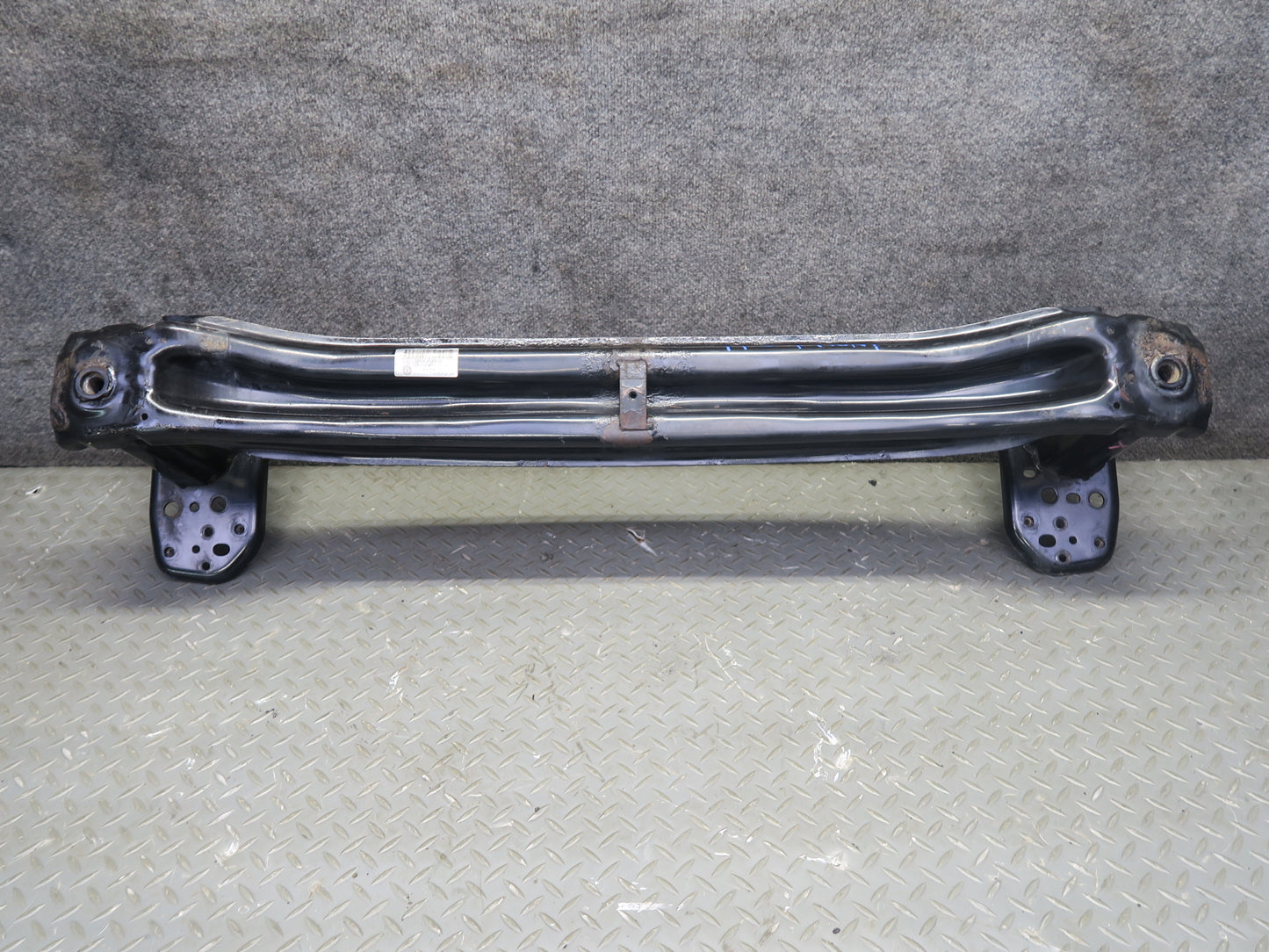 2011-2018 Porsche Cayenne 958 Front Bumper Impact Reinforcement Bar 7P0807109C