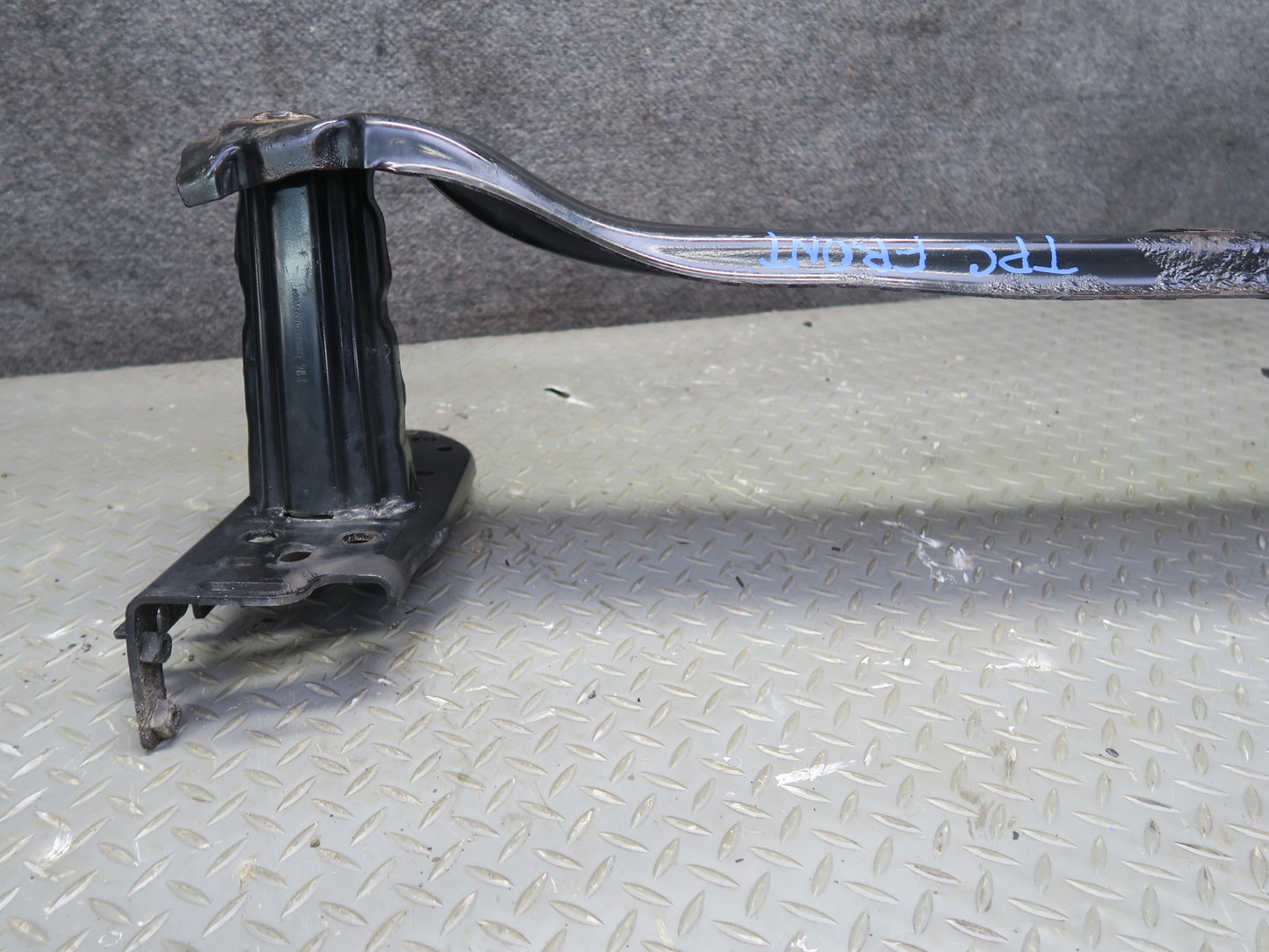 2011-2018 Porsche Cayenne 958 Front Bumper Impact Reinforcement Bar 7P0807109C