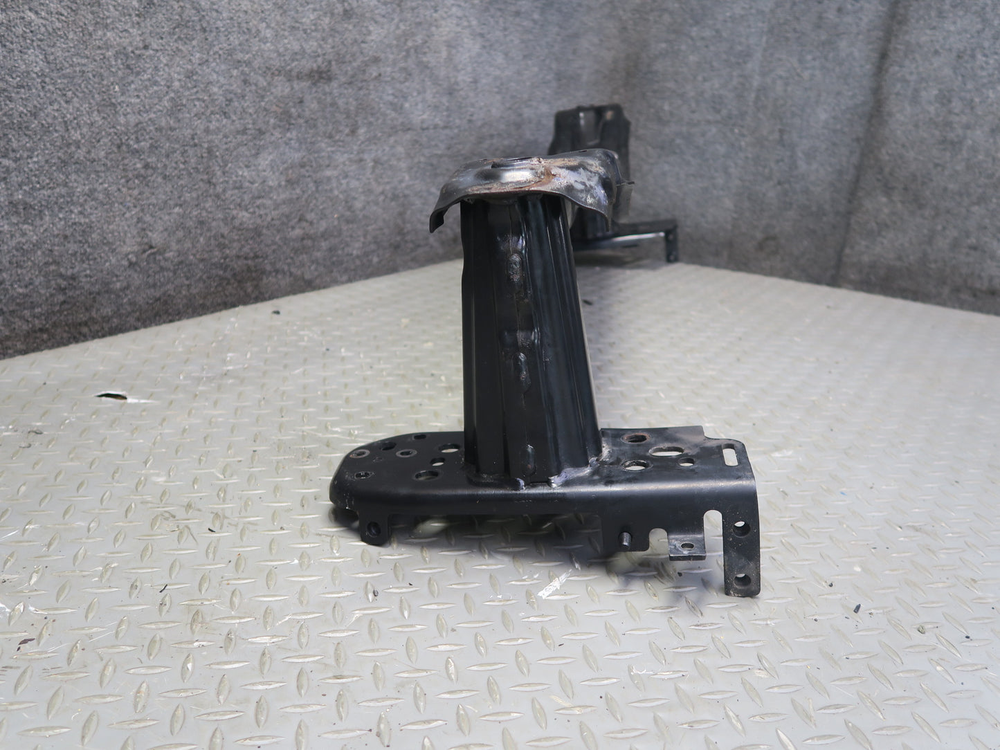 2011-2018 Porsche Cayenne 958 Front Bumper Impact Reinforcement Bar 7P0807109C