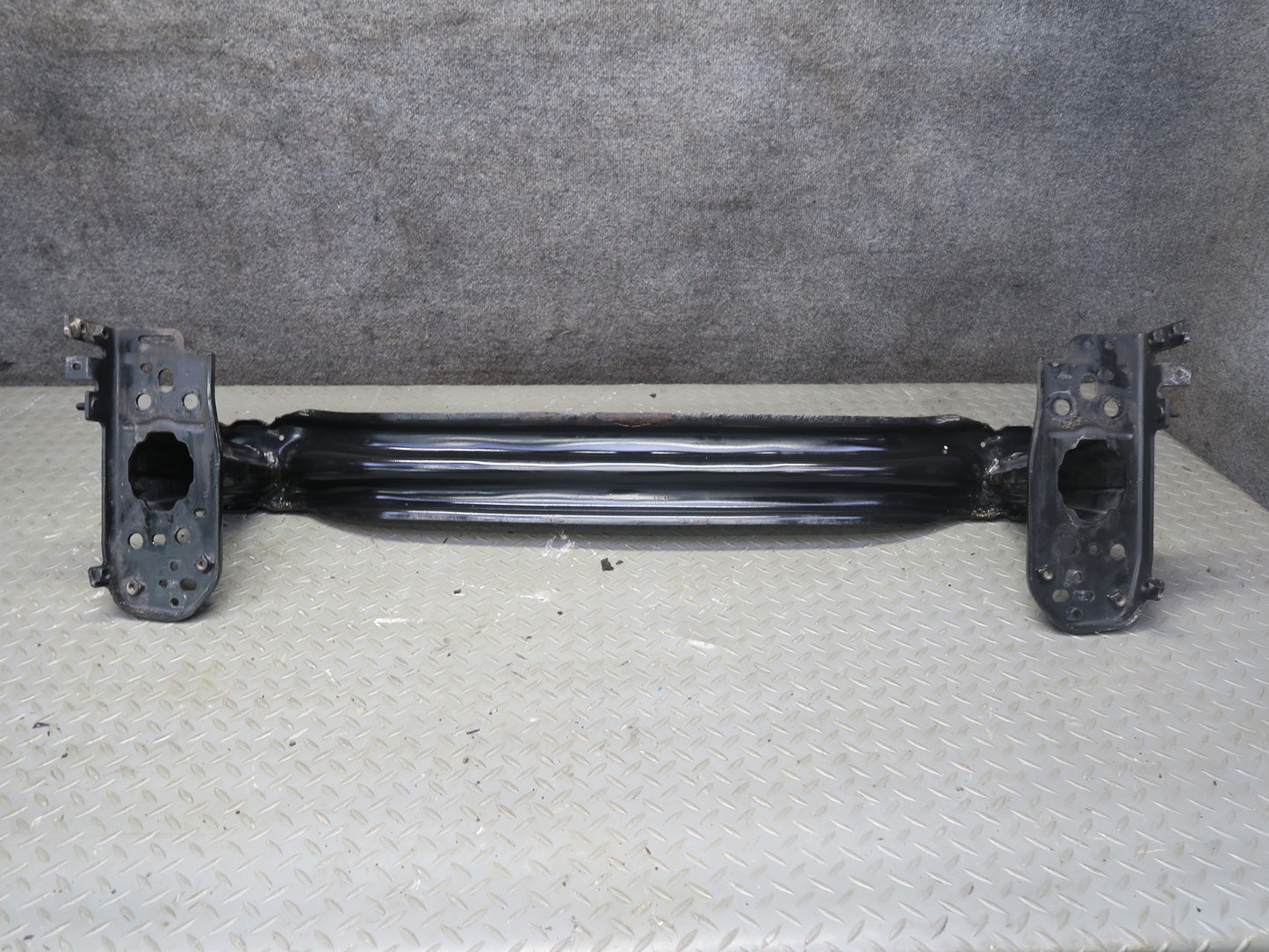 2011-2018 Porsche Cayenne 958 Front Bumper Impact Reinforcement Bar 7P0807109C