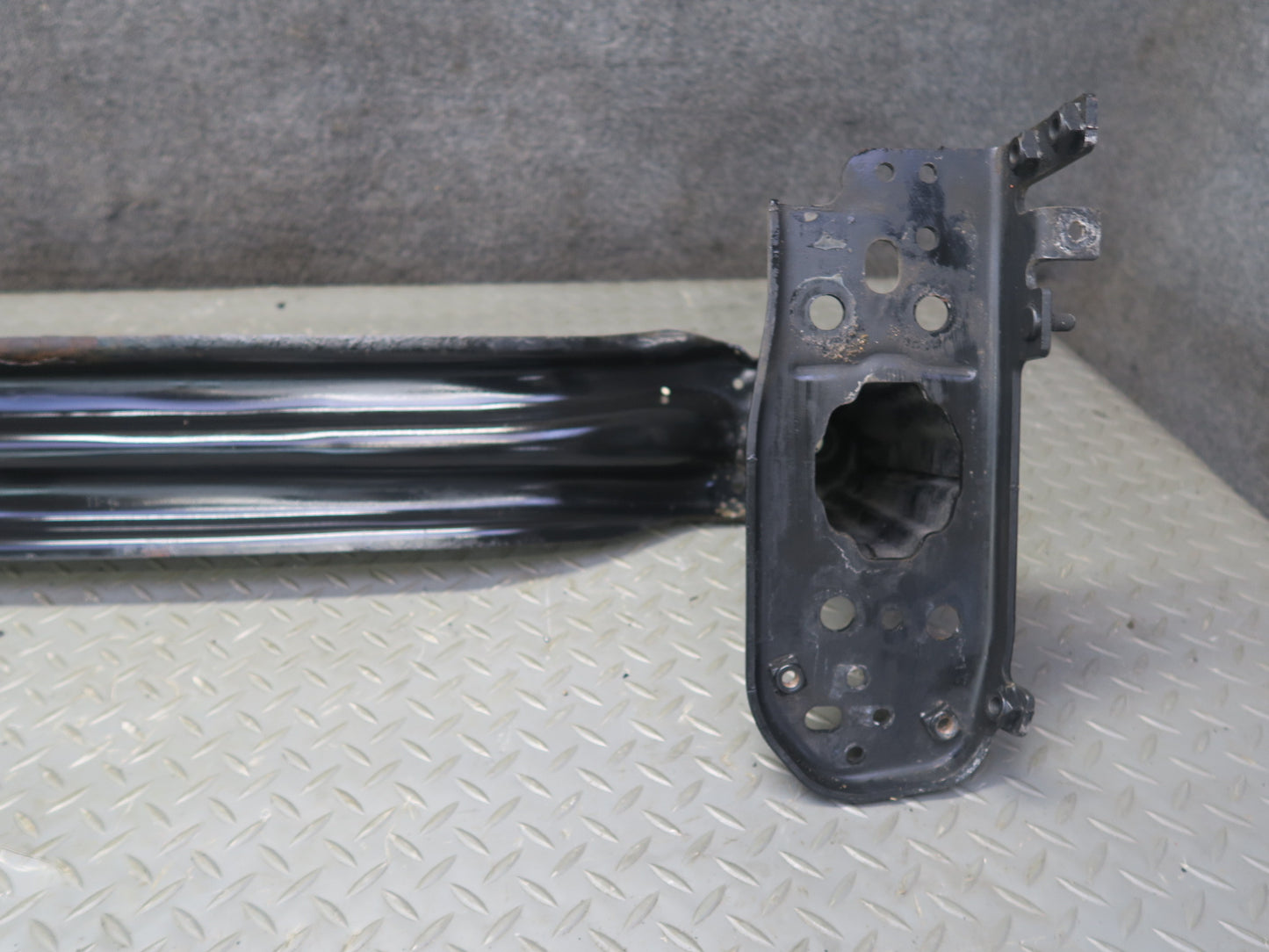 2011-2018 Porsche Cayenne 958 Front Bumper Impact Reinforcement Bar 7P0807109C