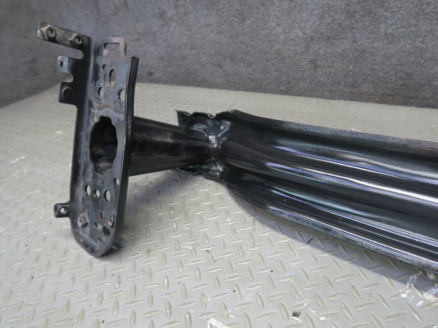 2011-2018 Porsche Cayenne 958 Front Bumper Impact Reinforcement Bar 7P0807109C
