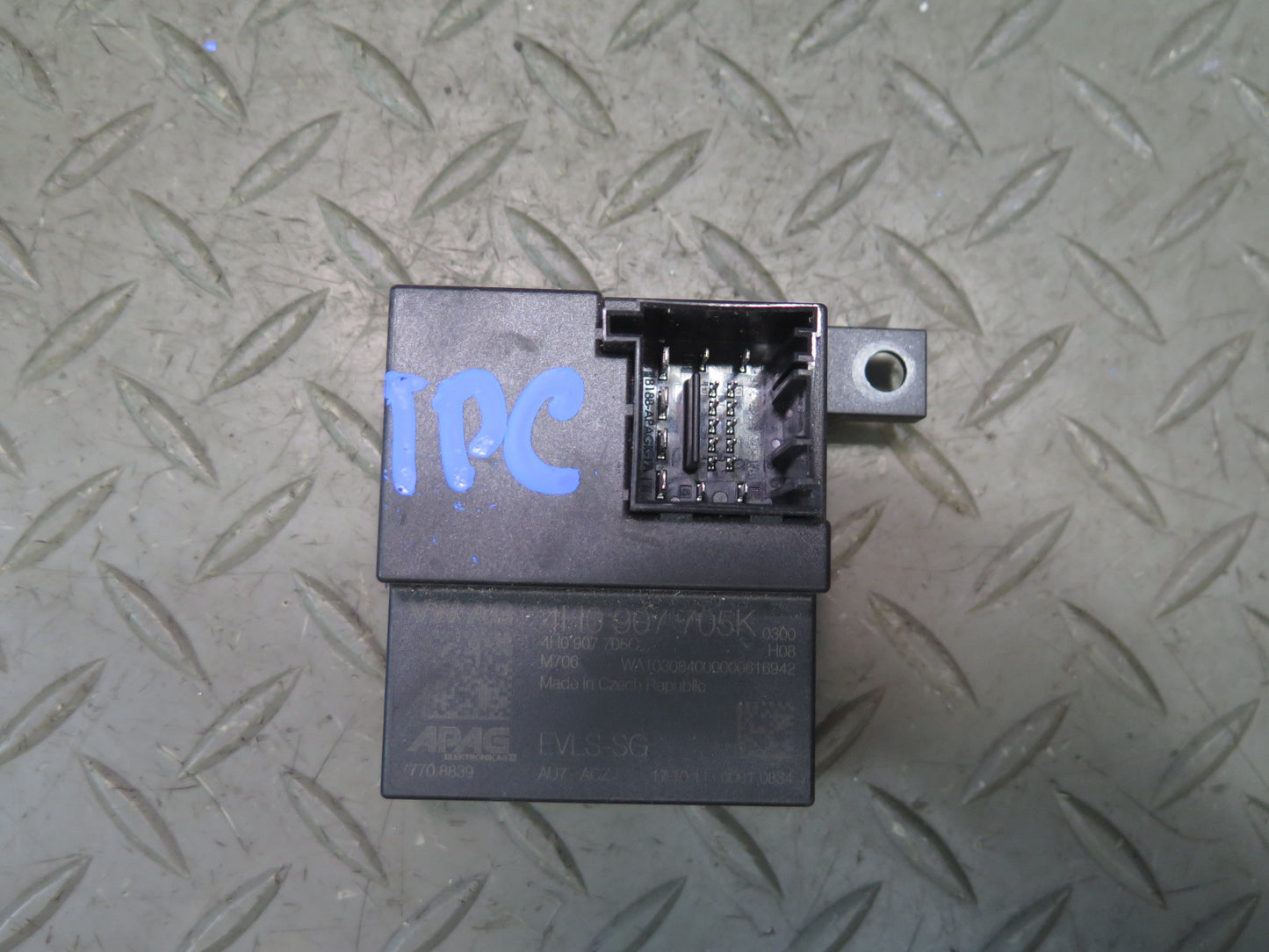 2012 Porsche Cayenne 958 4.8L Turbo ECU Module Ignition Door Lock KEY Set