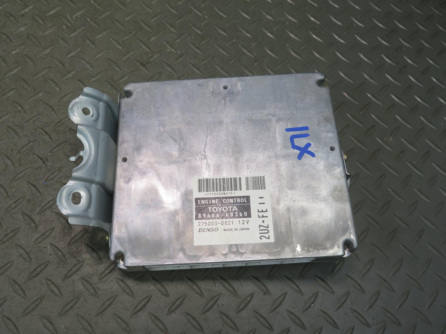 00-01 Lexus LX470 ECU Theft Module Computer Door Lock Ignition Cylinder KEY Set