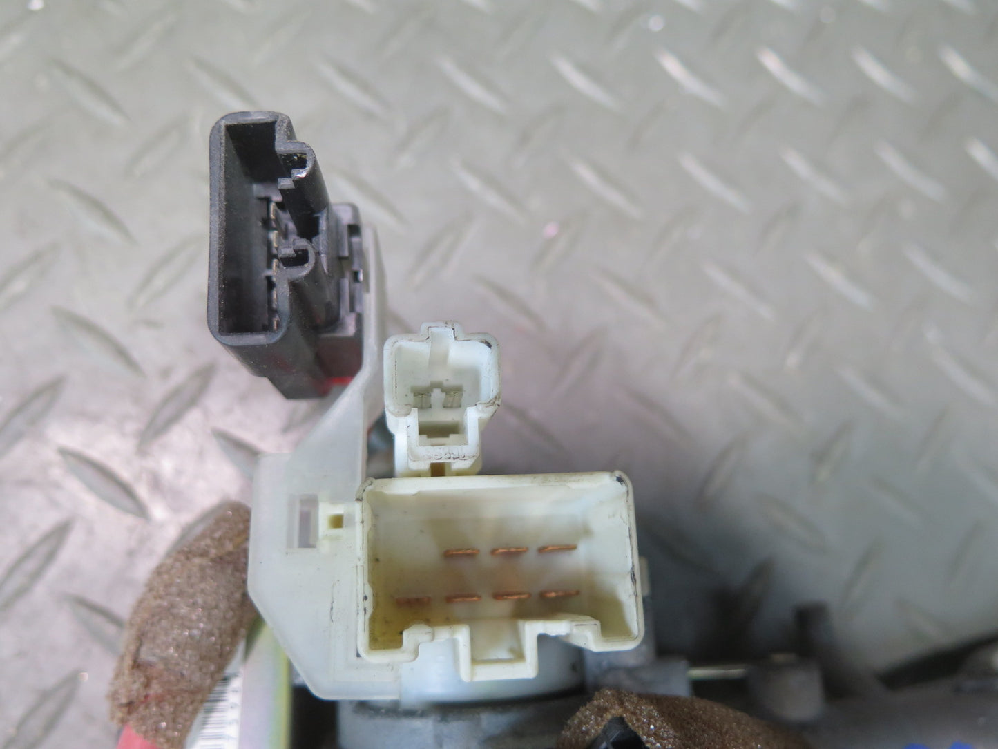 00-01 Lexus LX470 ECU Theft Module Computer Door Lock Ignition Cylinder KEY Set