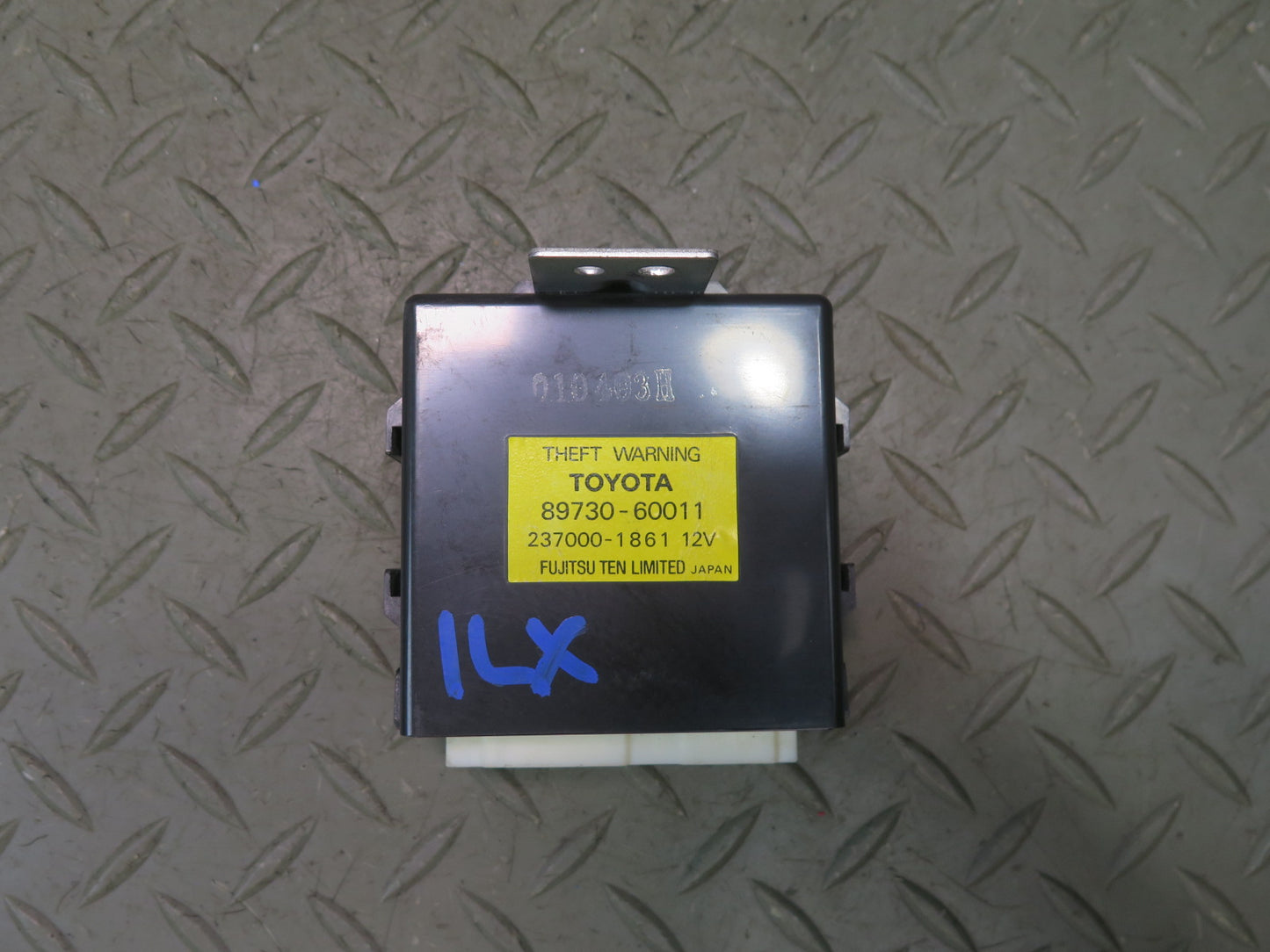00-01 Lexus LX470 ECU Theft Module Computer Door Lock Ignition Cylinder KEY Set