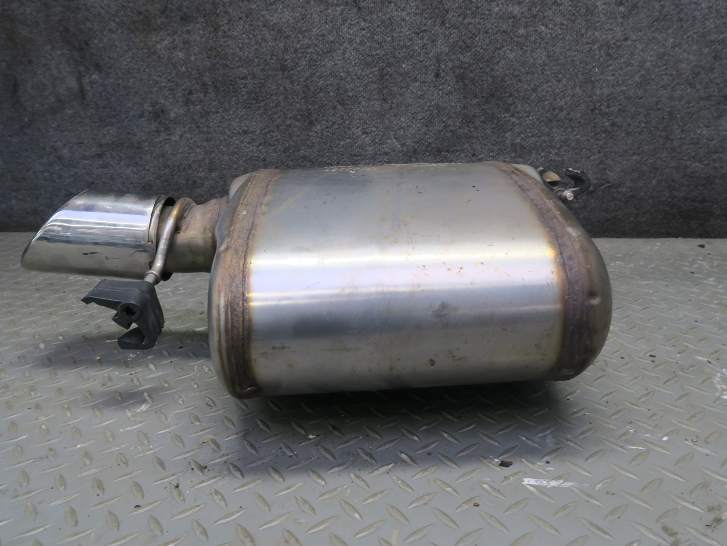 2014-2017 Range Rover Sport L494 3.0L Rear Left Exhaust Muffler w Tip 45K Miles