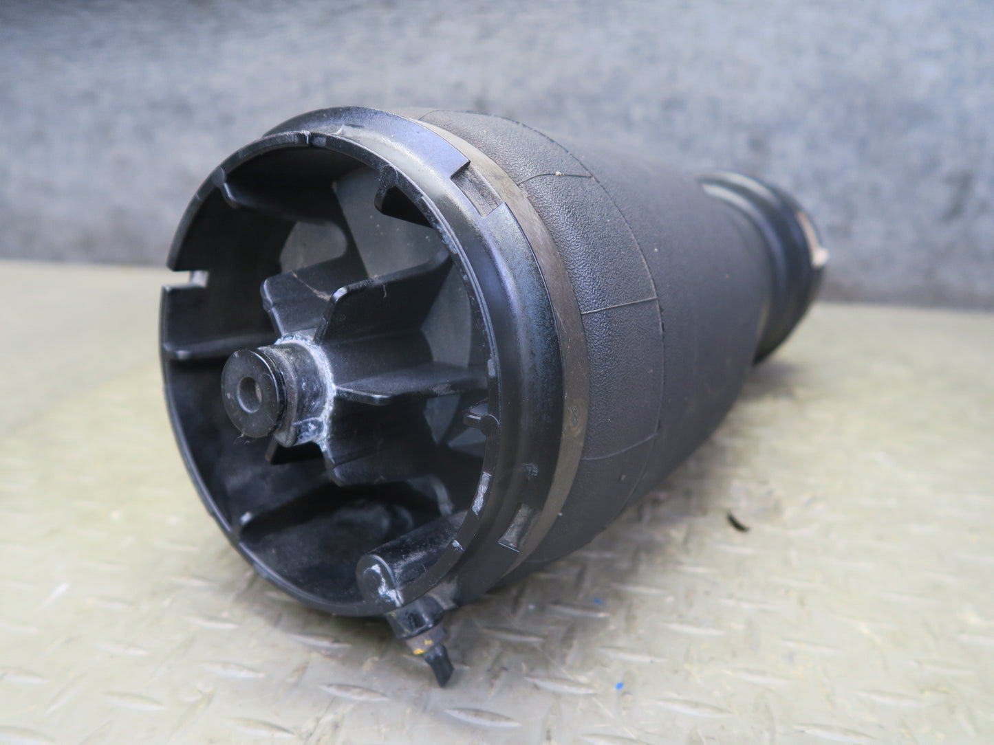 14-22 Range Rover Sport L494 Rear Left Air Suspension Spring BAG DPLA-5587-AD