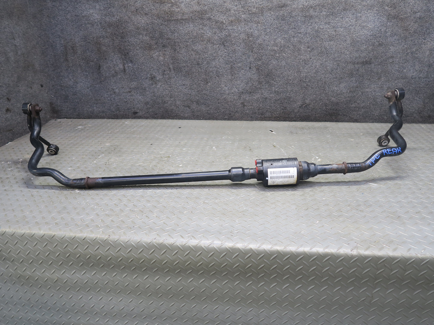 11-18 Porsche Cayenne 958 Rear Anti Roll Active Stabilizer Sway Bar 7P5511305