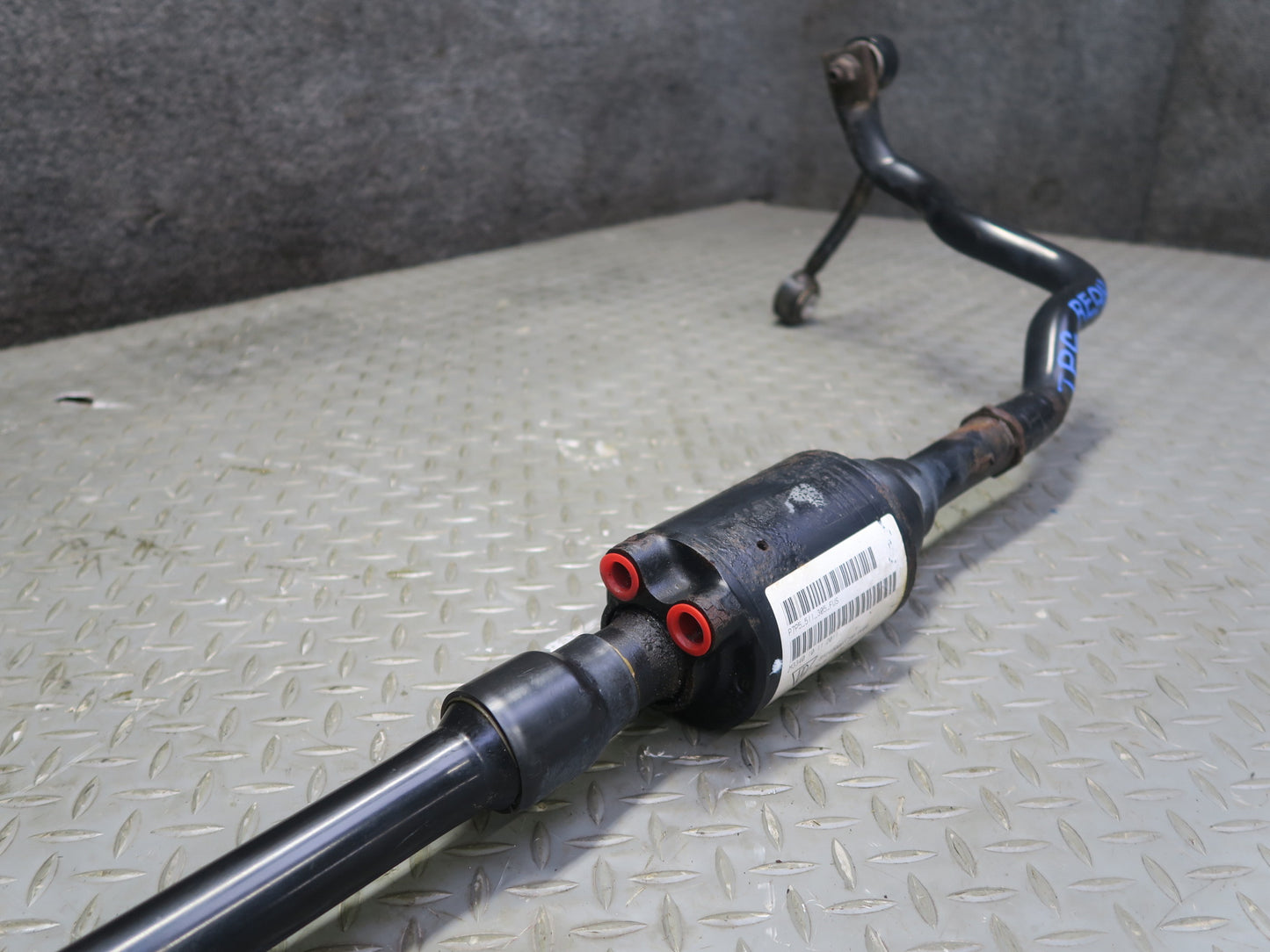 11-18 Porsche Cayenne 958 Rear Anti Roll Active Stabilizer Sway Bar 7P5511305