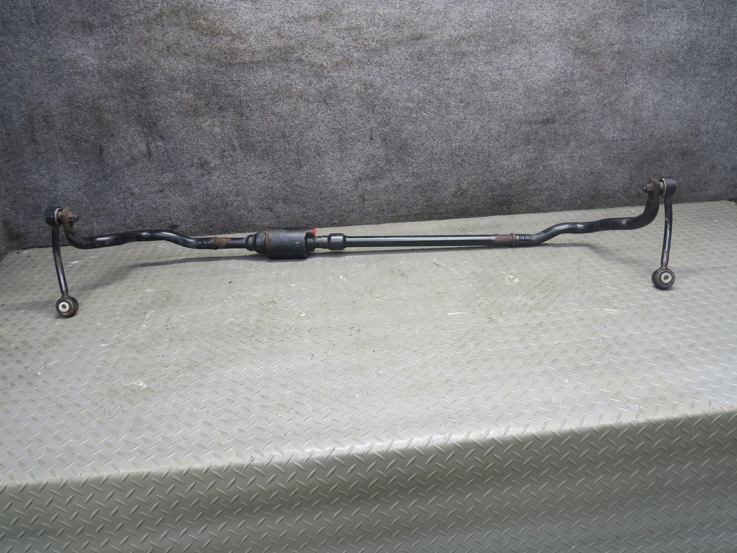 11-18 Porsche Cayenne 958 Rear Anti Roll Active Stabilizer Sway Bar 7P5511305