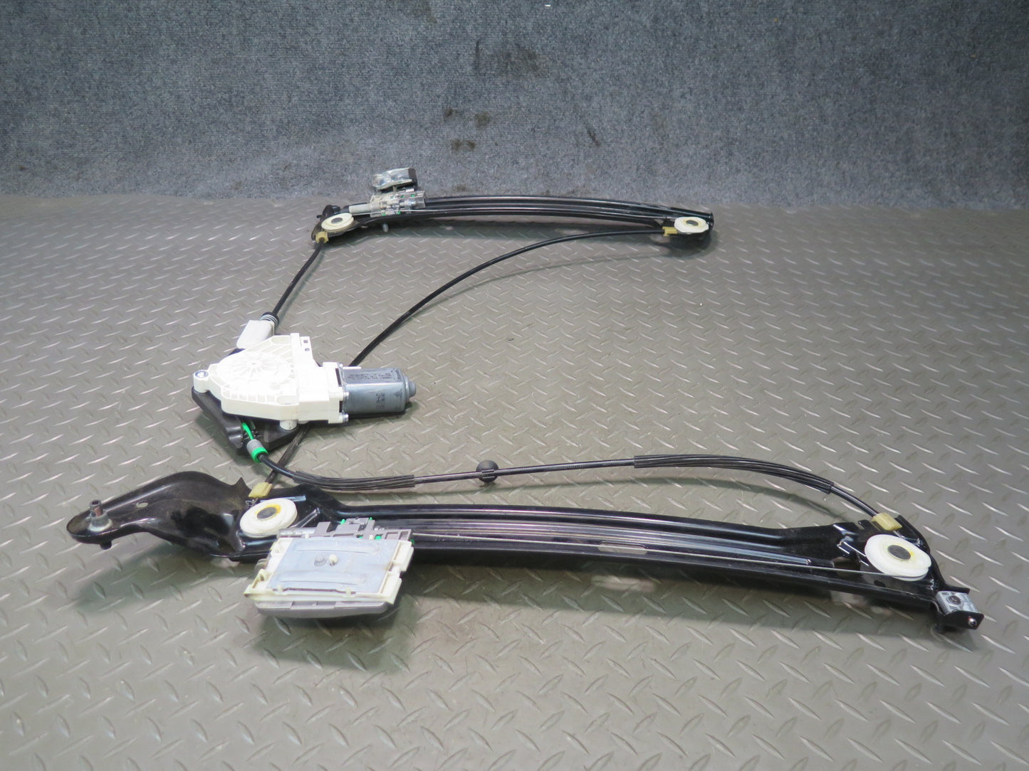 09-16 Audi A5 S5 Left Driver Door Window Regulator w Motor 8T0837461C OEM