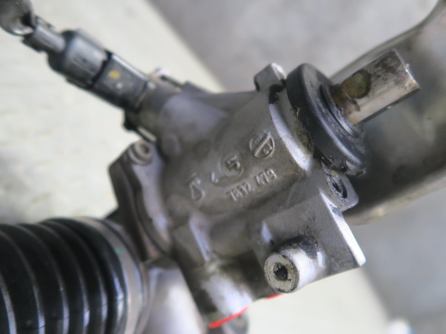 2011-2018 Porsche Cayenne 958 Power Steering Rack & Pinion Gear 7P5422055N