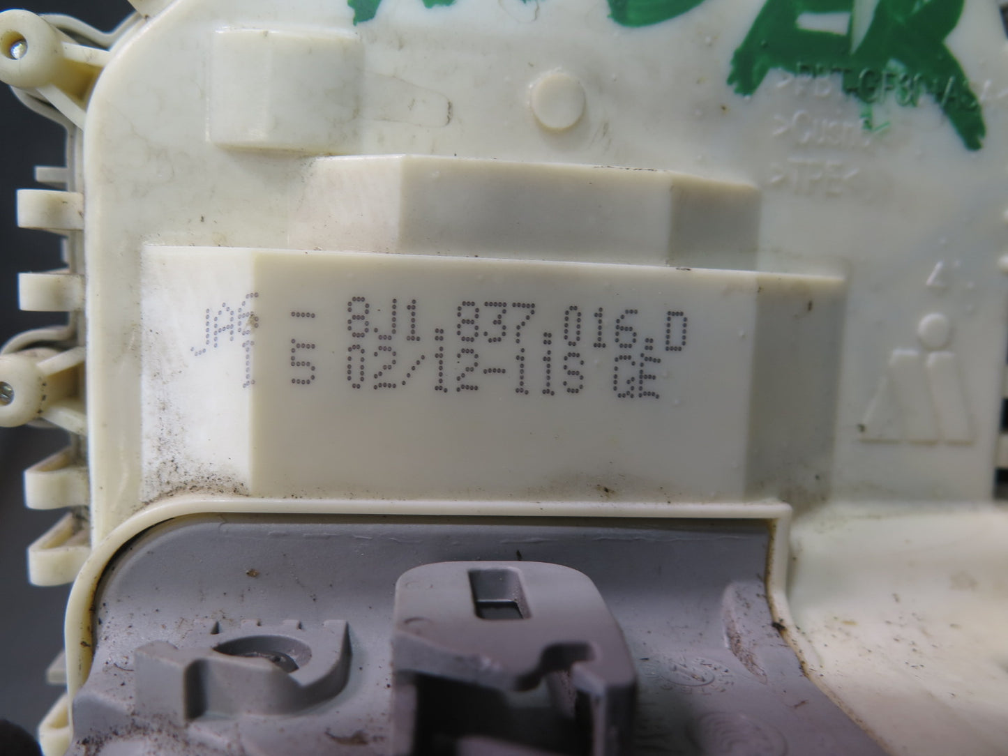 10-17 Audi 8T A5 S5 Front Right Passenger Door Lock Latch Actuator OEM