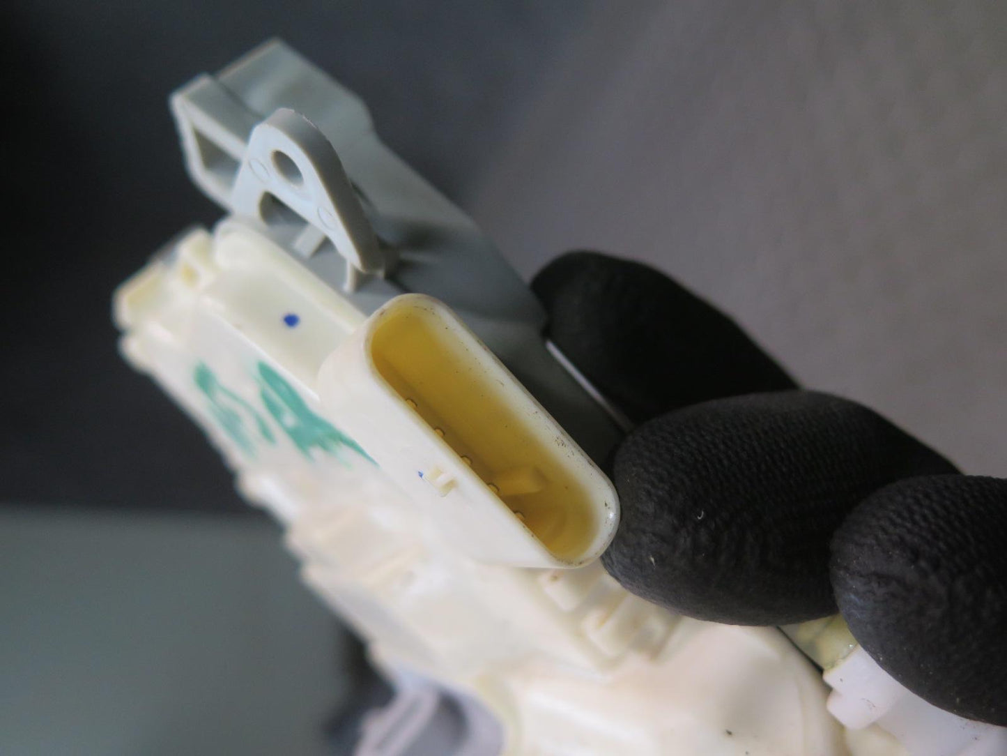 10-17 Audi 8T A5 S5 Front Right Passenger Door Lock Latch Actuator OEM