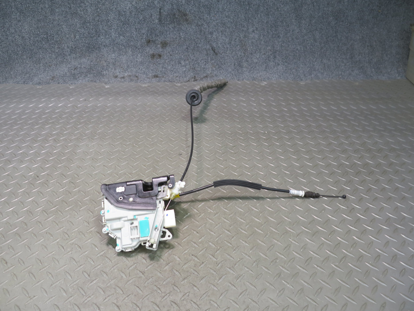 10-17 Audi 8T A5 S5 Front Right Passenger Door Lock Latch Actuator OEM