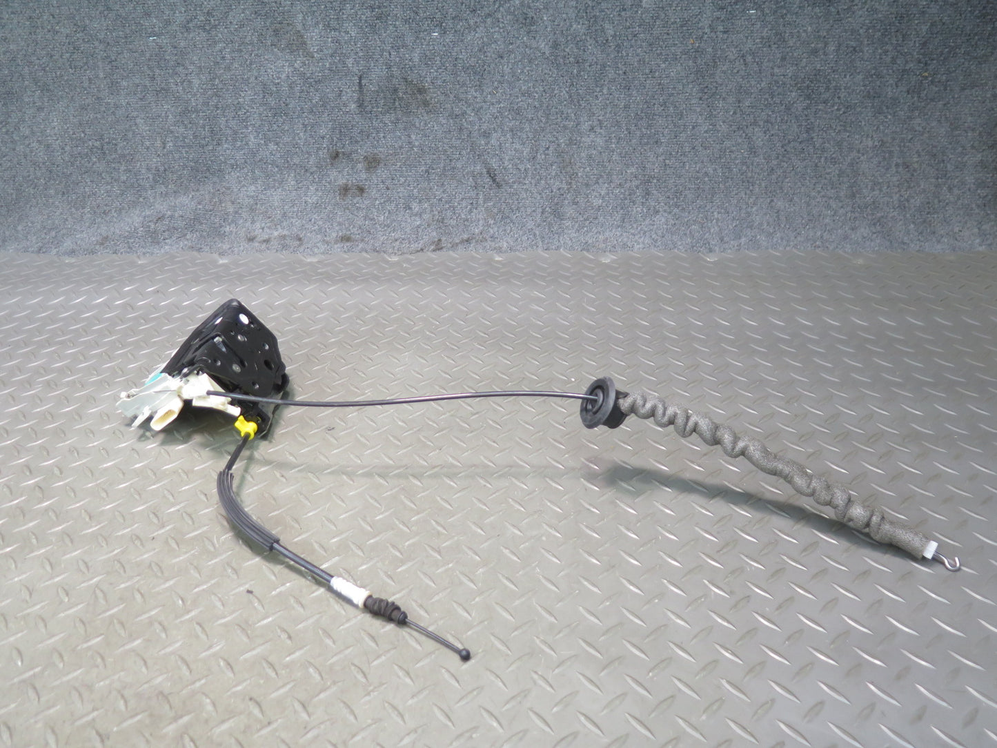 10-17 Audi 8T A5 S5 Front Right Passenger Door Lock Latch Actuator OEM