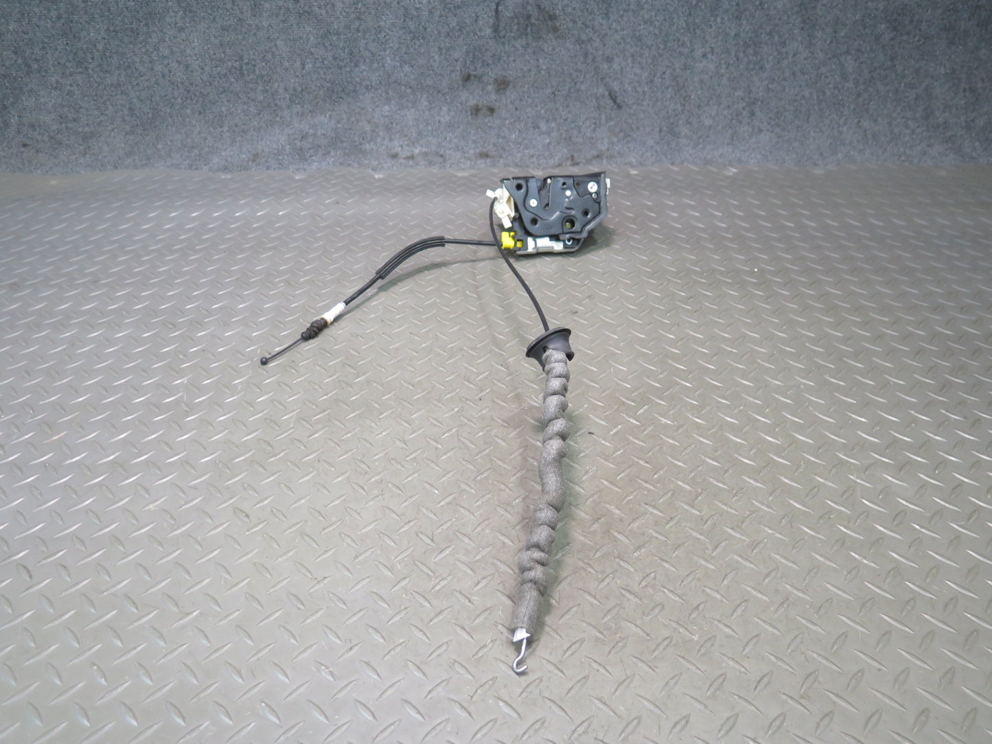 10-17 Audi 8T A5 S5 Front Right Passenger Door Lock Latch Actuator OEM