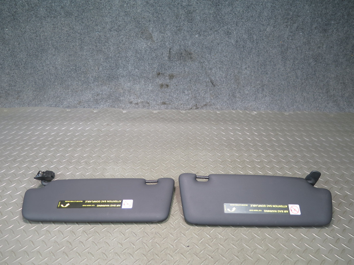 08-16 Audi A5 S5 8T Coupe Set of 2 Front Left & Right Sun Visor Black OEM