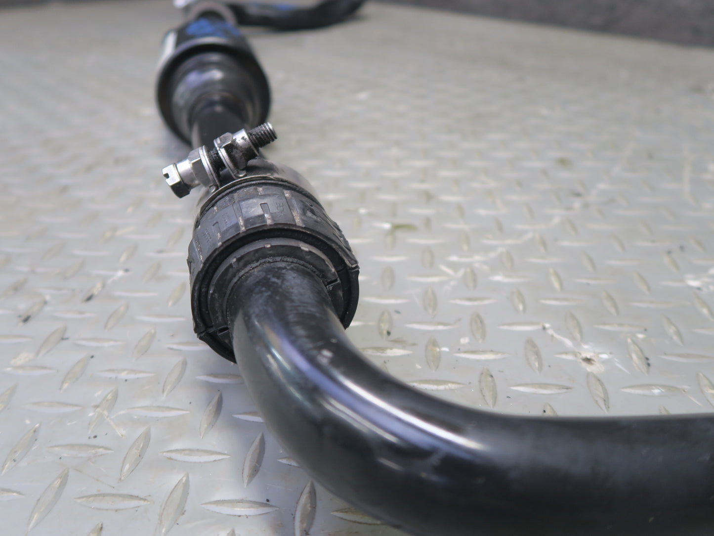 2011-2018 Porsche Cayenne 958 Front Active Stabilizer Sway Bar 7P5411305A
