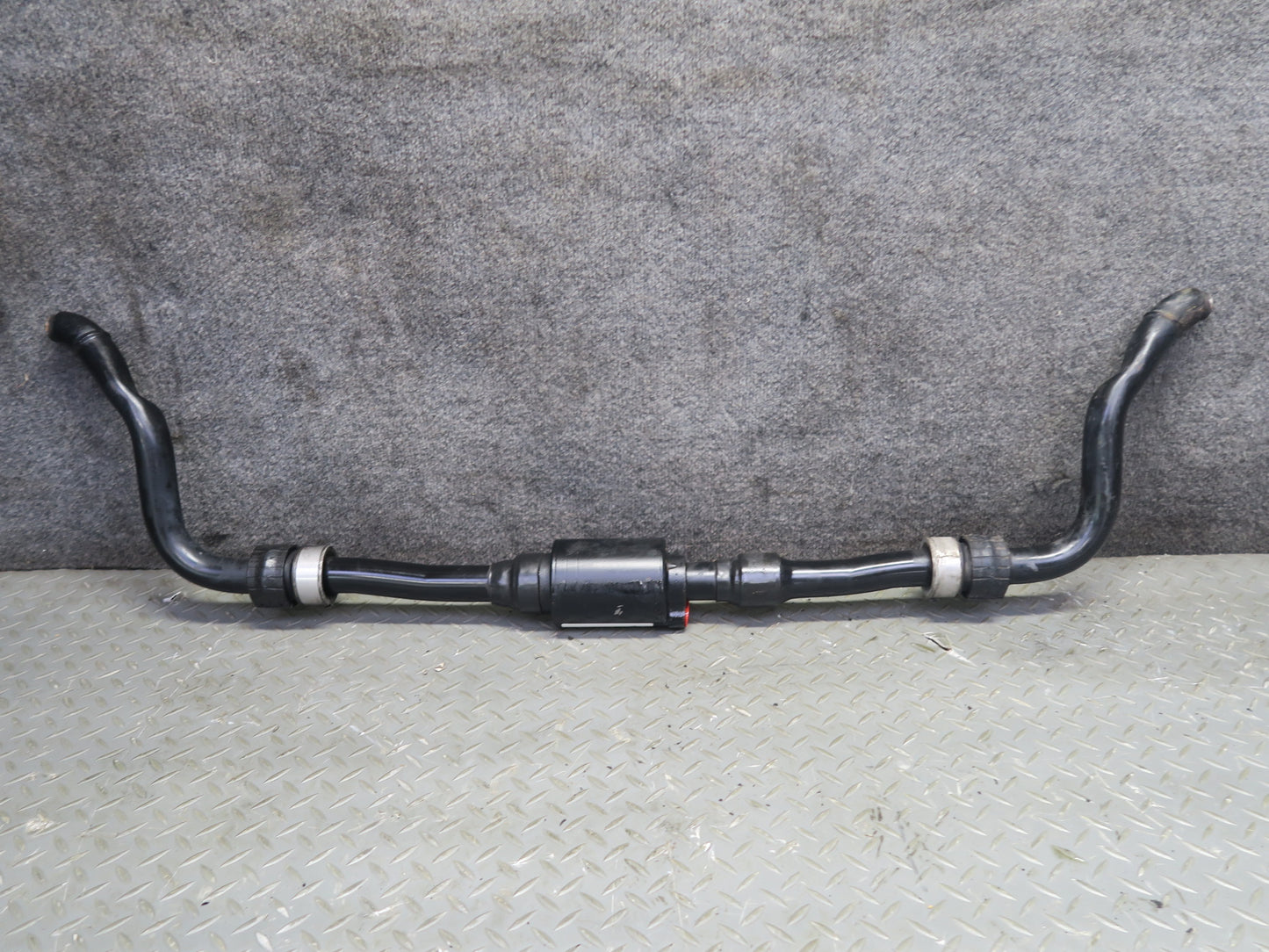 2011-2018 Porsche Cayenne 958 Front Active Stabilizer Sway Bar 7P5411305A