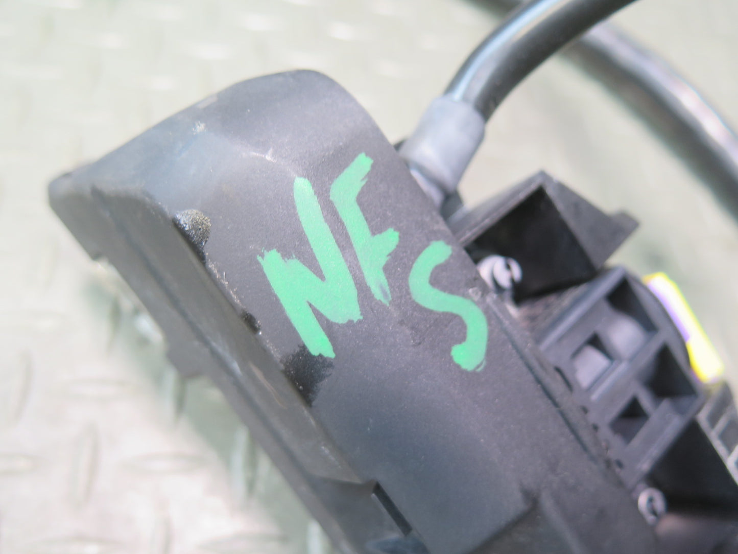 08-17 Audi B8 A5 S5 Battery Negative Cable Control Unit 8K0972249A OEM