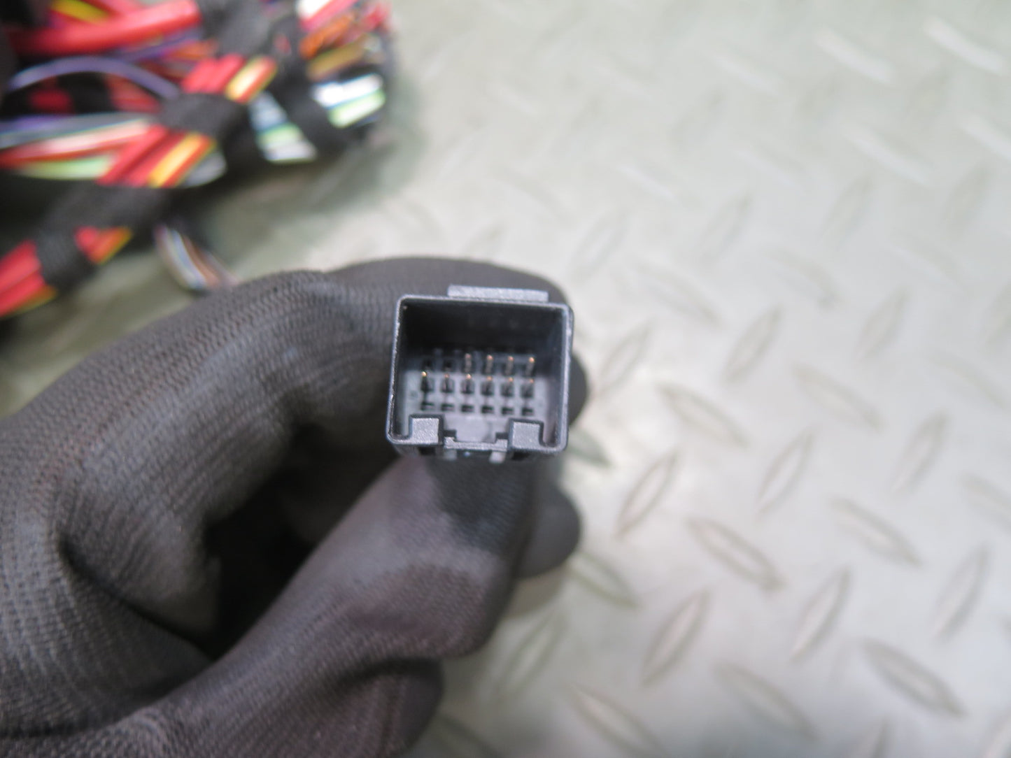 08-17 Audi B8 A5 S5 Rear Trunk Fuse Relay Box Module OEM