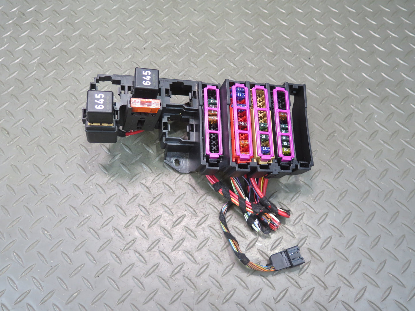 08-17 Audi B8 A5 S5 Rear Trunk Fuse Relay Box Module OEM