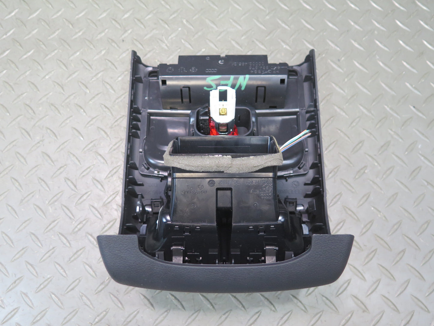 08-12 Audi B8 A5 S5 Rear Center Console Air Vent Trim Panel 8K0819203E OEM