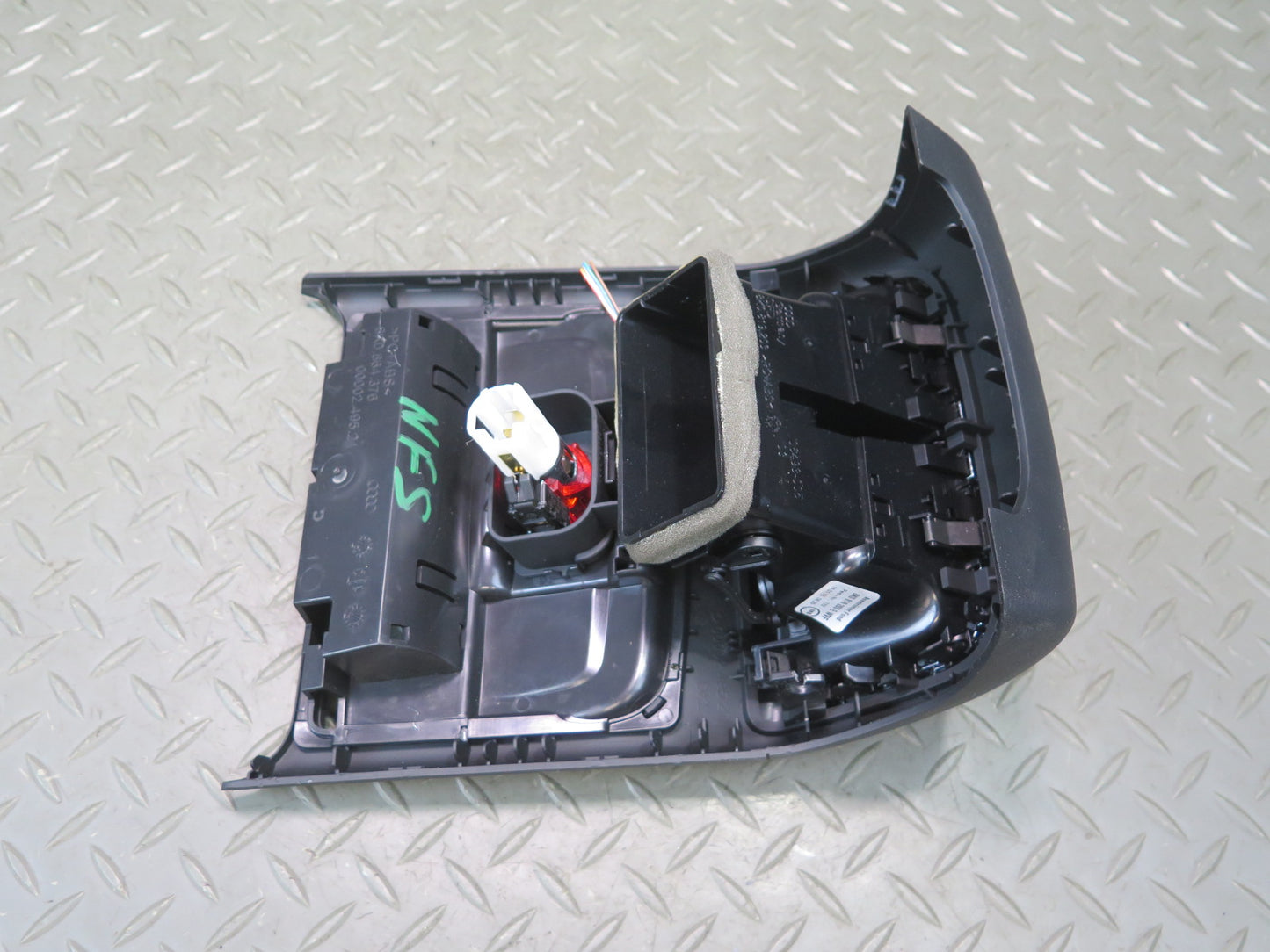 08-12 Audi B8 A5 S5 Rear Center Console Air Vent Trim Panel 8K0819203E OEM