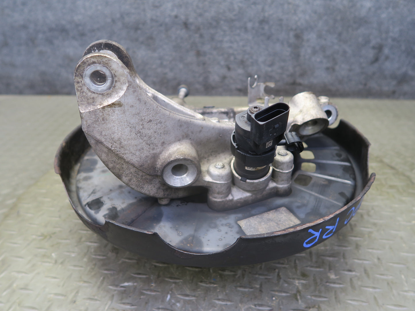 2011-2018 Porsche Cayenne 958 AWD Rear Right Spindle Knuckle Wheel Hub Bearing