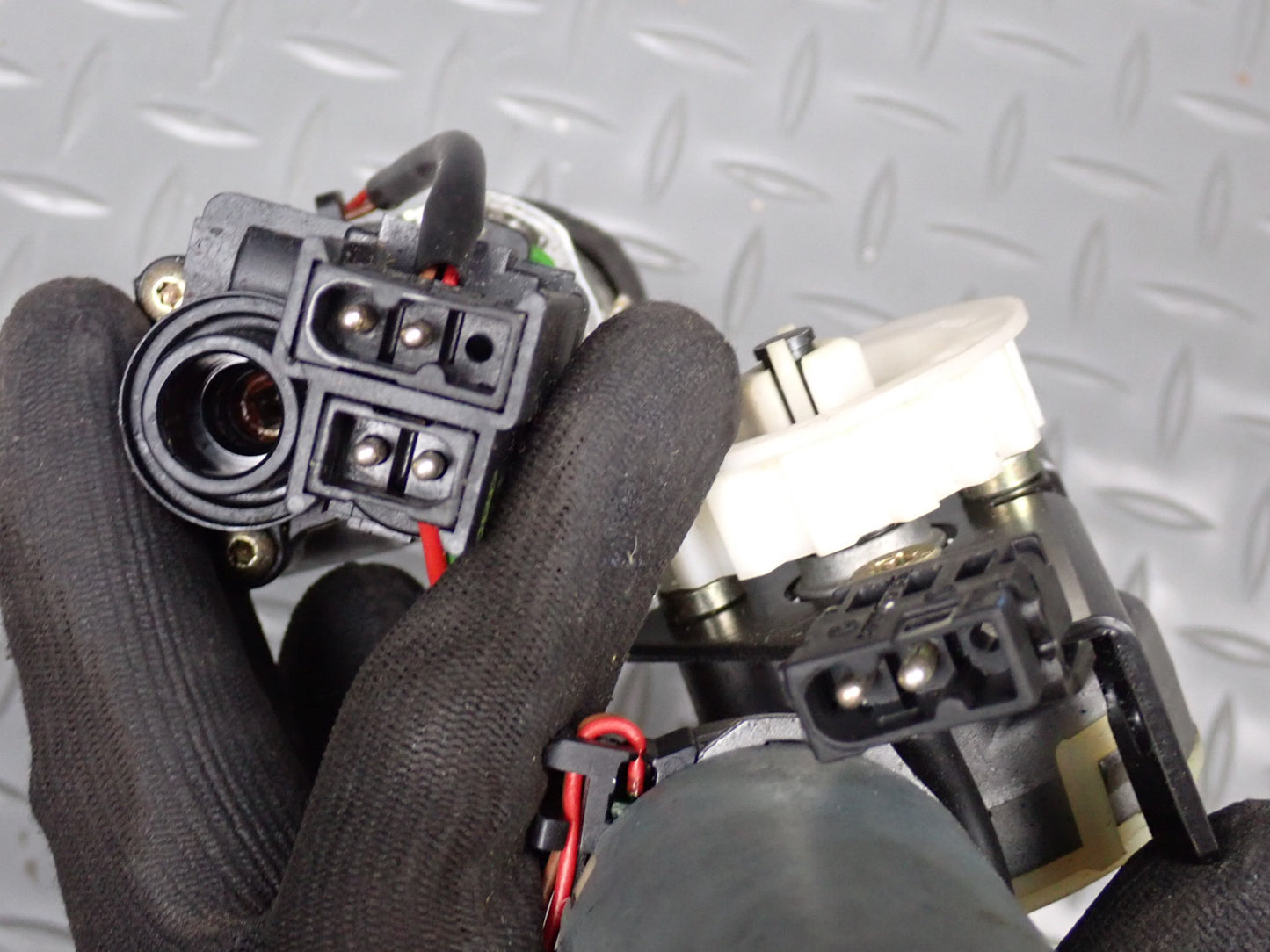 94-02 Mercedes R129 SL Front Right Seat Adjust Motor Wiring Tensioner Set OEM