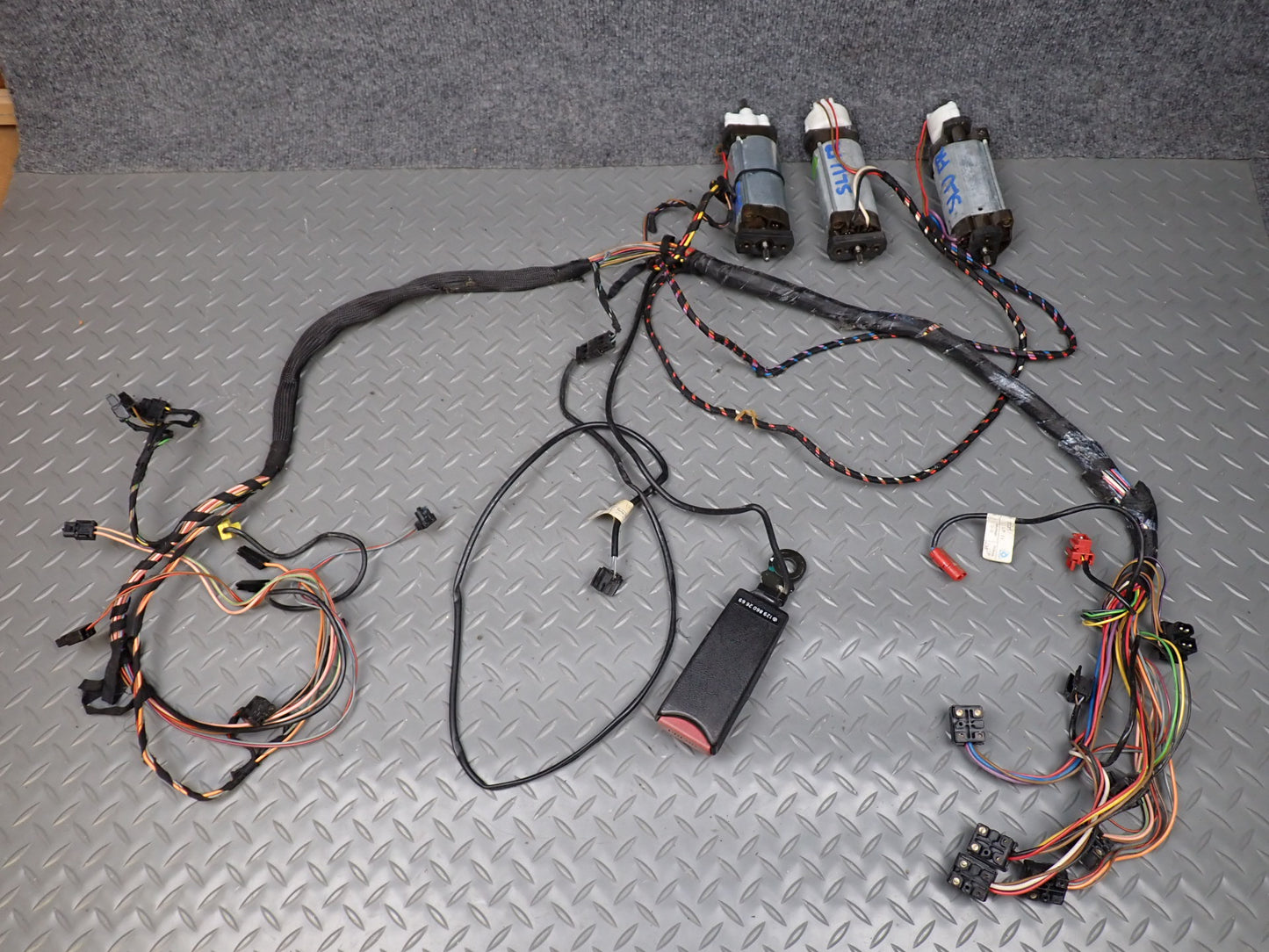 94-02 Mercedes R129 SL Front Right Seat Adjust Motor Wiring Tensioner Set OEM