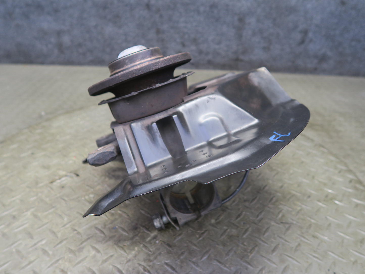 06-08 BMW E85 Z4 3.0Si N52 RWD Front Left Spindle Knuckle Wheel Hub Bearing OEM