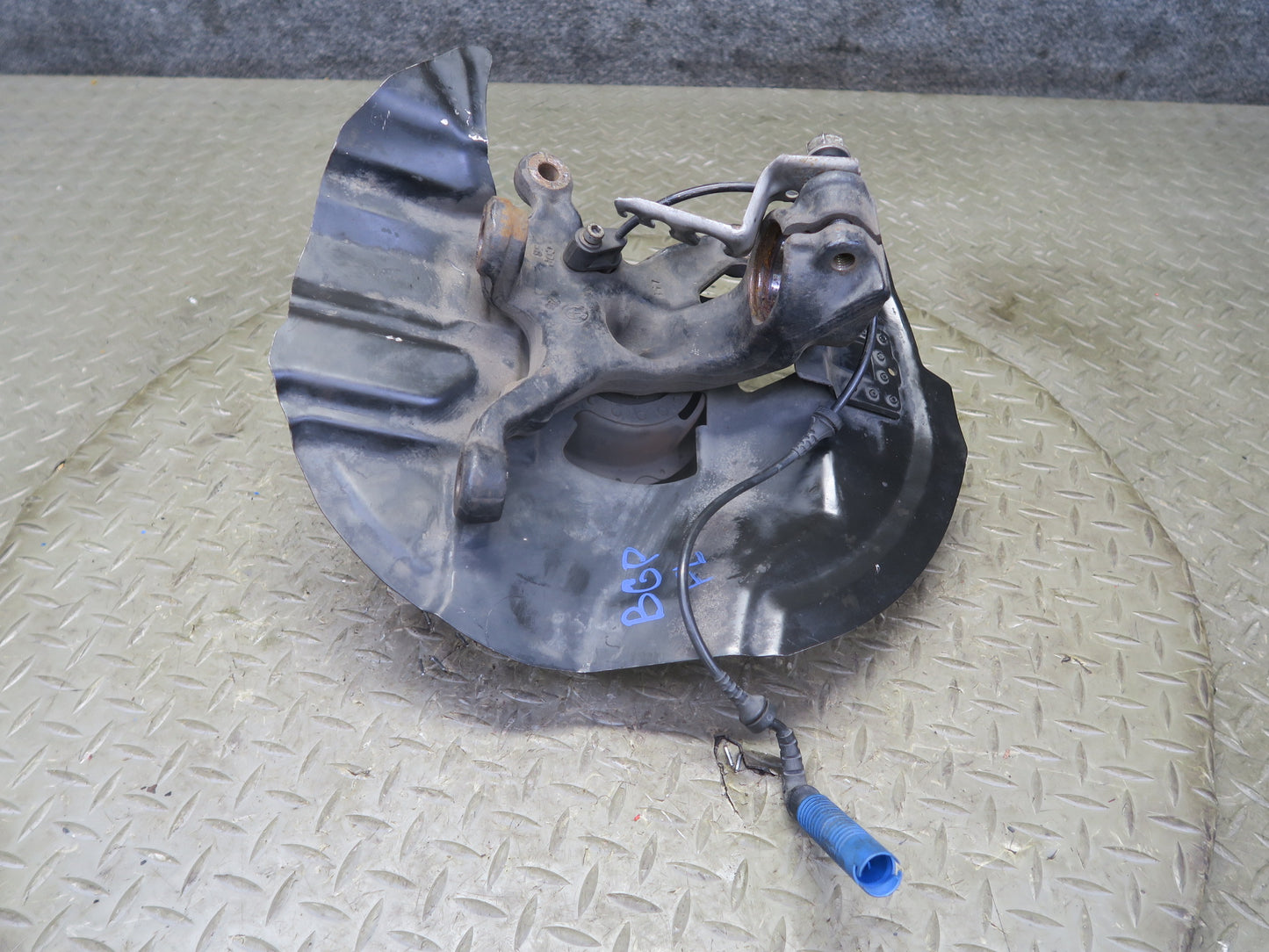 06-08 BMW E85 Z4 3.0Si N52 RWD Front Left Spindle Knuckle Wheel Hub Bearing OEM