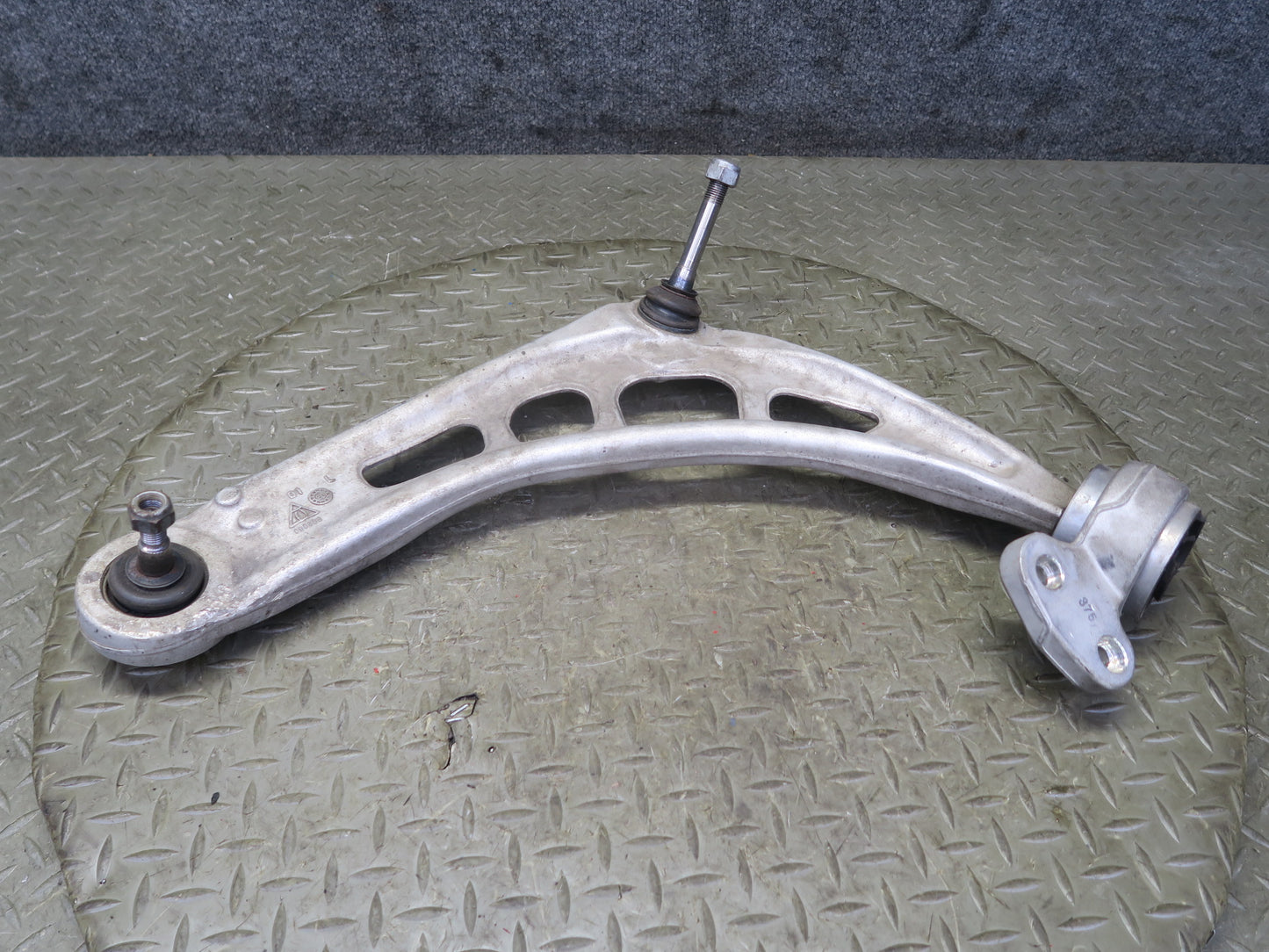 03-08 BMW E85 Z4 Set of 2 Front Left Right Lower Control Arm Lemforder