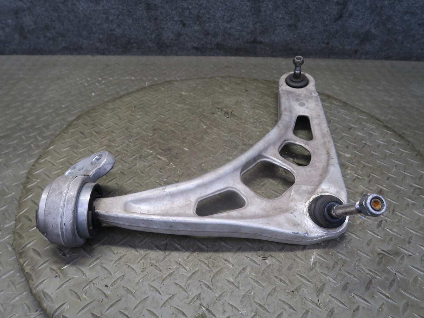 03-08 BMW E85 Z4 Set of 2 Front Left Right Lower Control Arm Lemforder