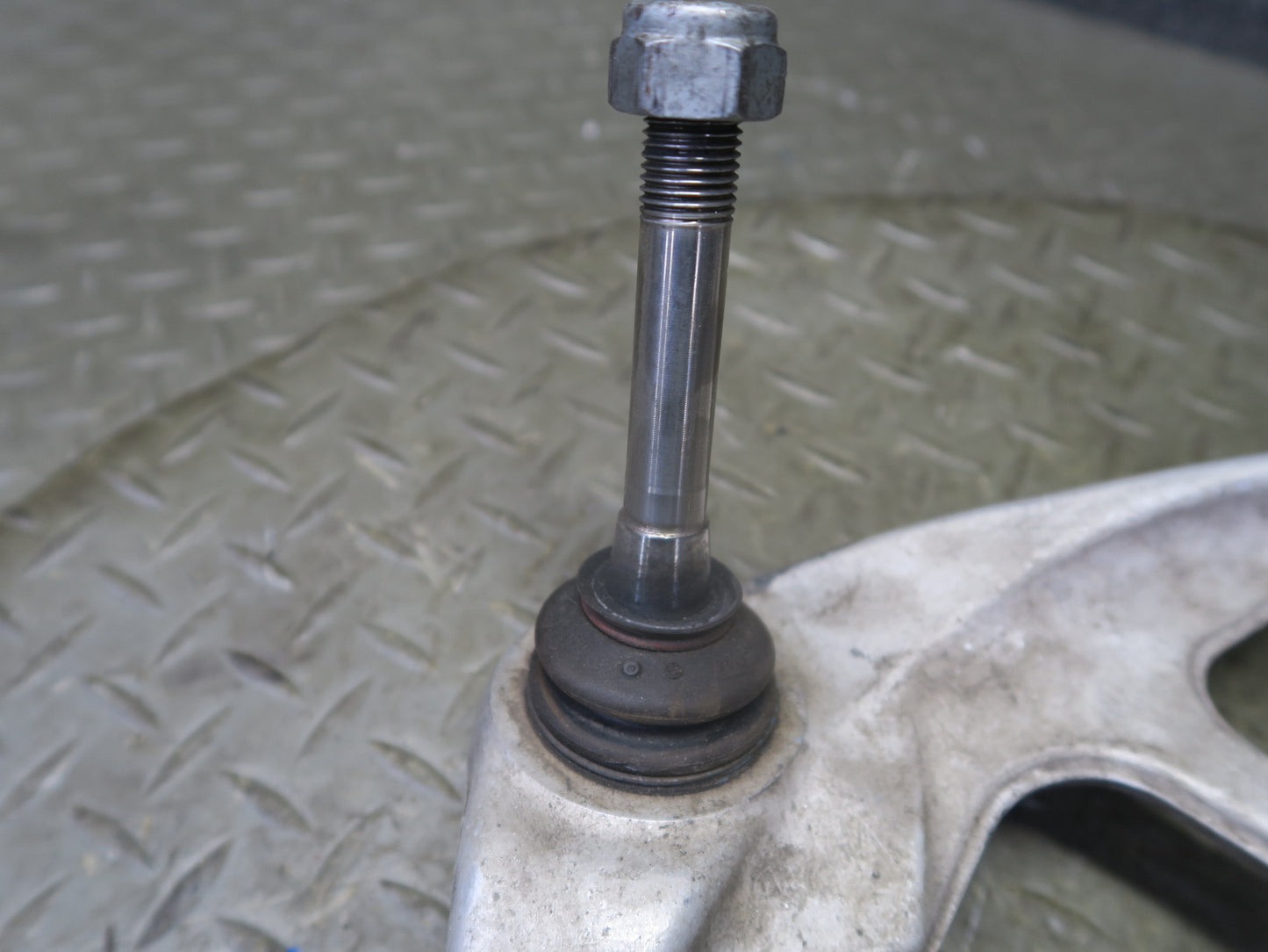 03-08 BMW E85 Z4 Set of 2 Front Left Right Lower Control Arm Lemforder