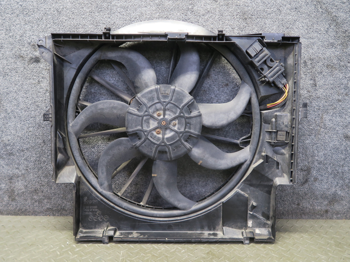 07-13 BMW E90 E92 E93 335i N54 N55 Engine Cooling Fan Motor Shroud 129K Mile OEM