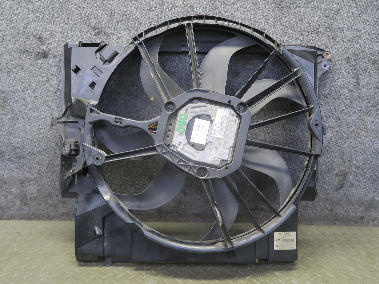 07-13 BMW E90 E92 E93 335i N54 N55 Engine Cooling Fan Motor Shroud 129K Mile OEM