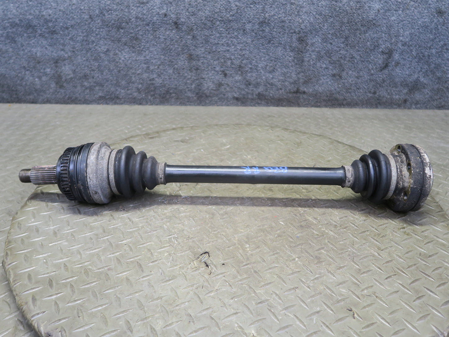 97-02 BMW E36/7 Z3 2.8L 2.5L A/T Rear Left or Right Suspension Axle Shaft OEM