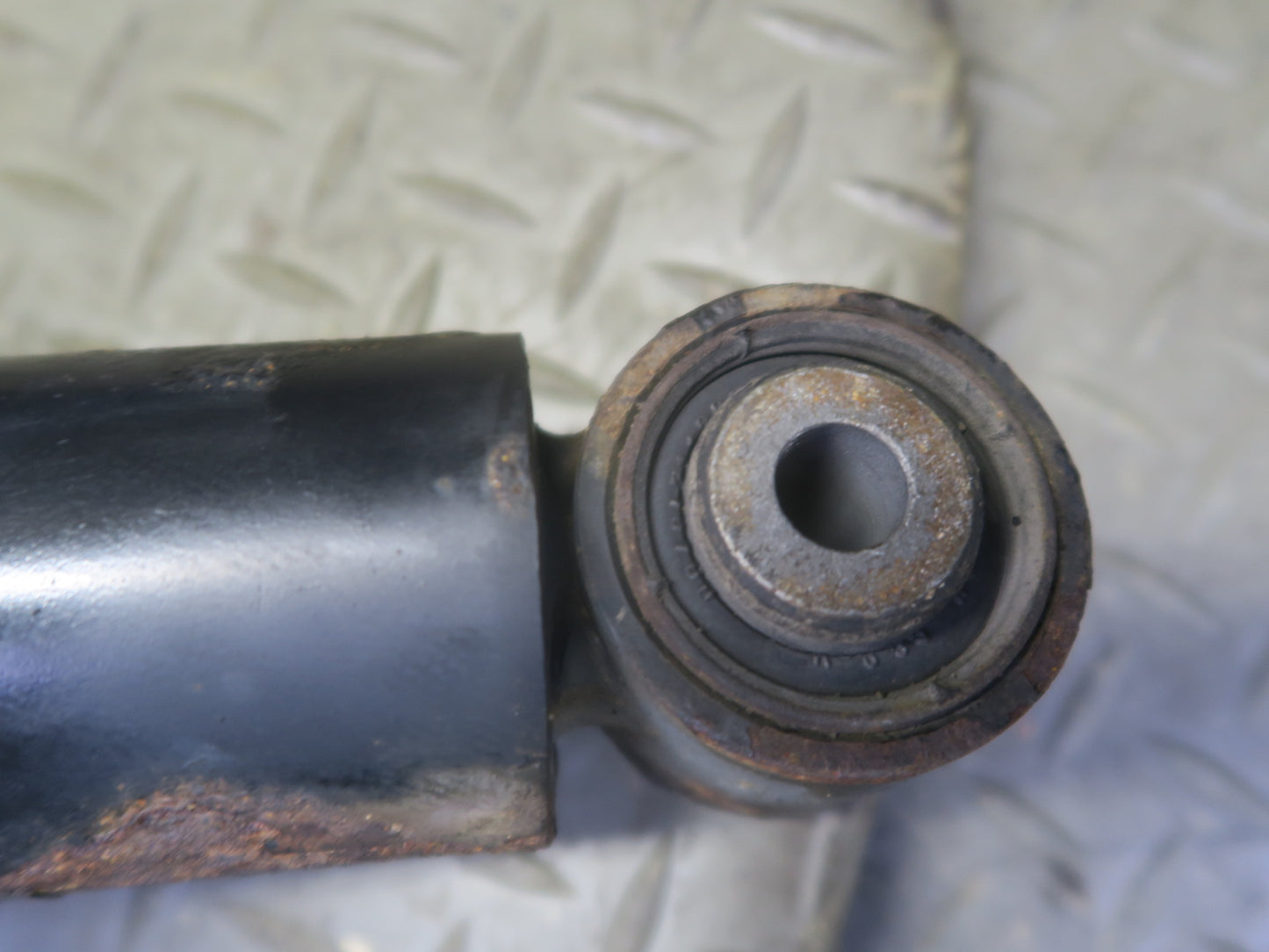 2011-2014 Porsche Cayenne 958 AWD Rear Right Air Spring Strut Shock Absorber