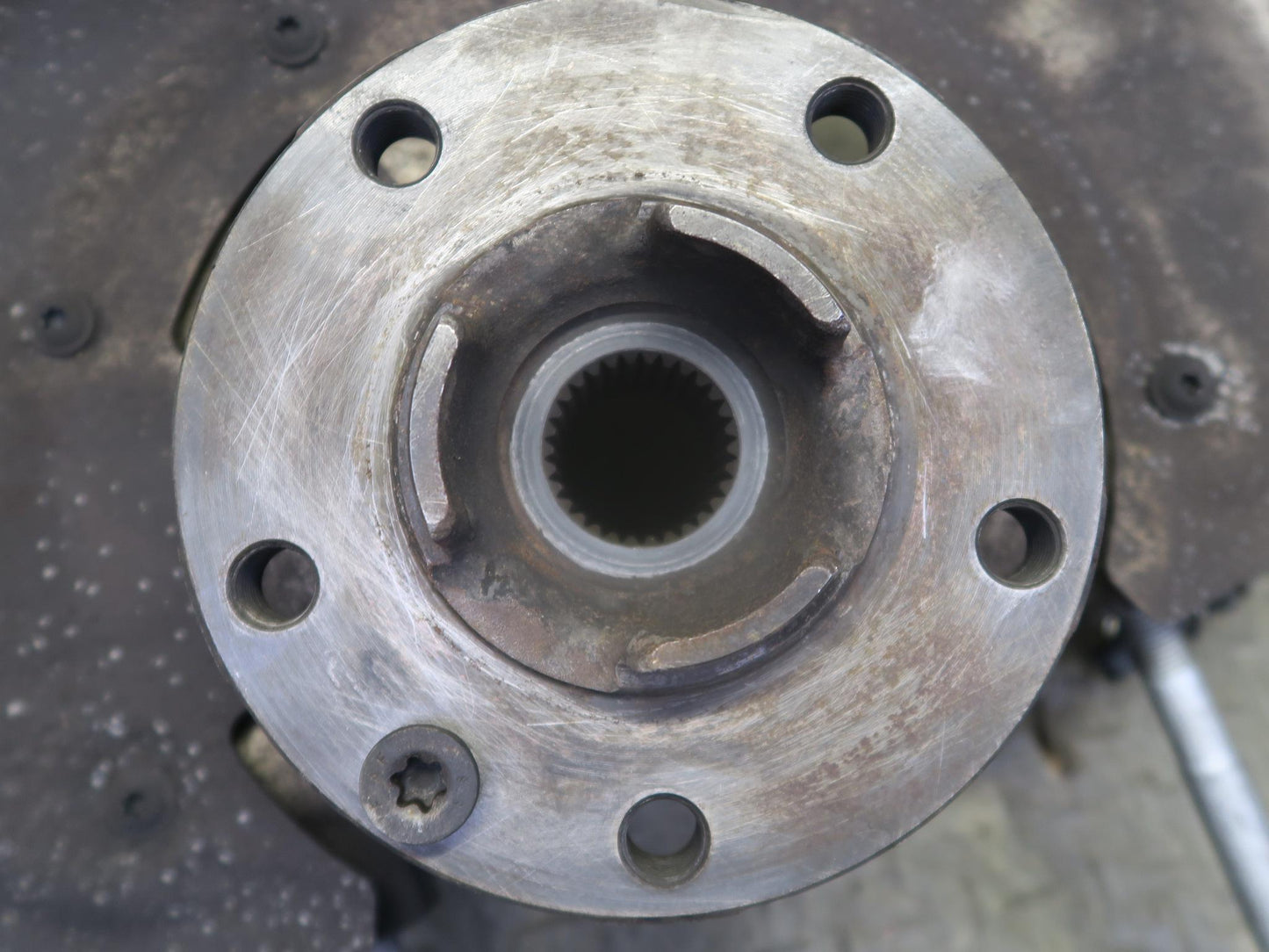 2011-2018 Porsche Cayenne 958 AWD Front Right Spindle Knuckle Wheel Hub Bearing
