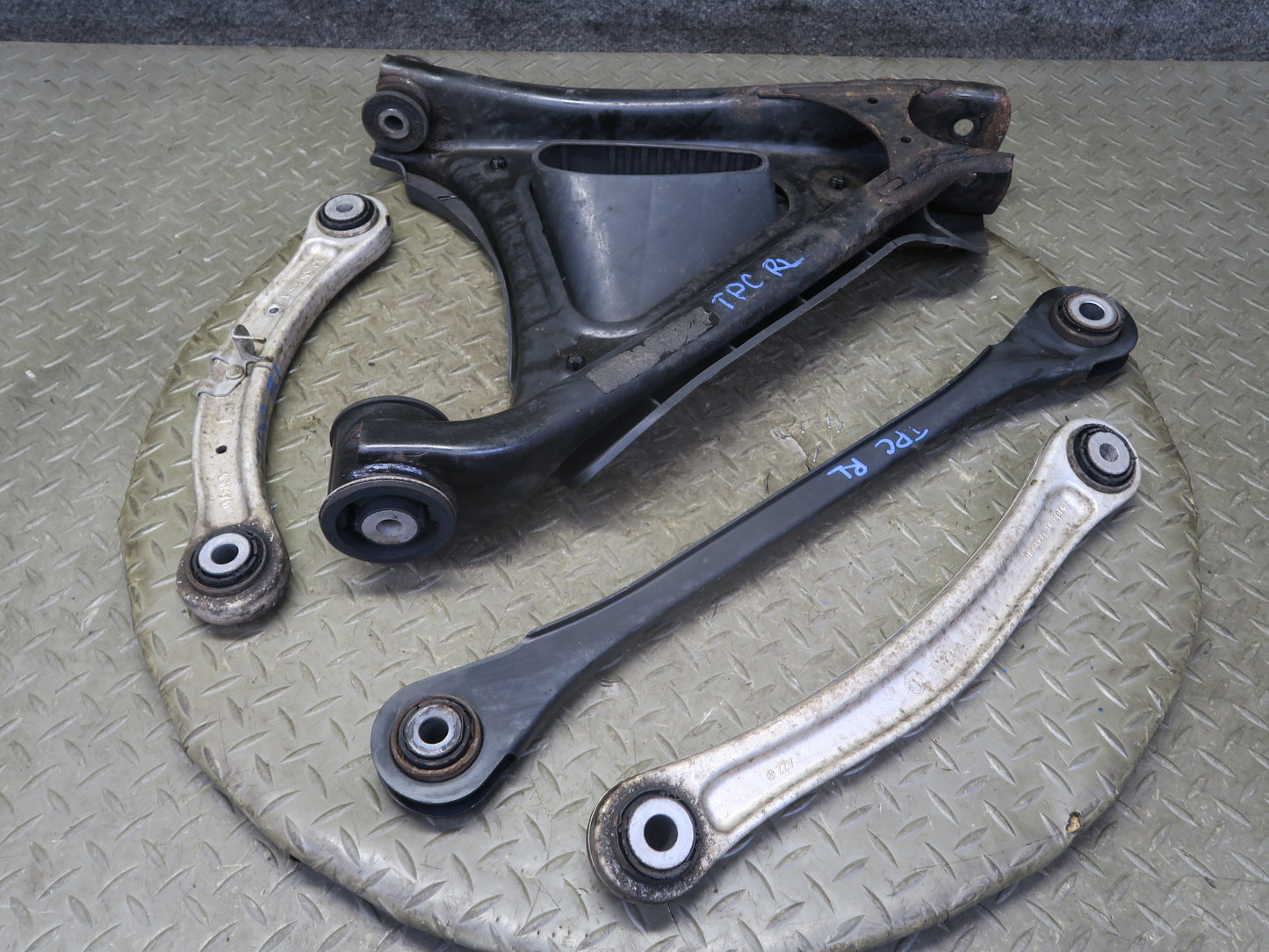 2011-2018 Porsche Cayenne 958 Rear Left Upper & Lower Control Arm Set of 4