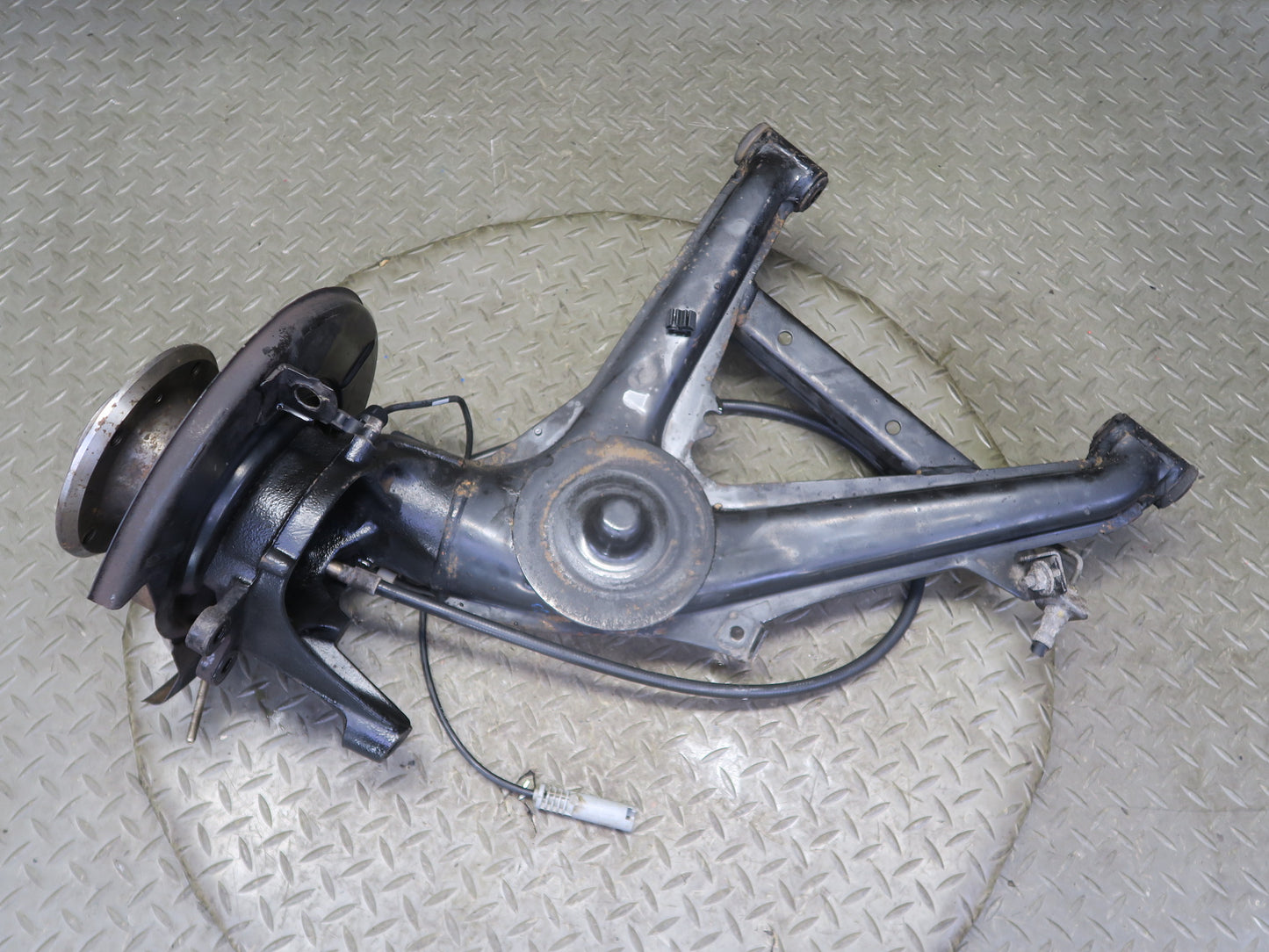 97-02 BMW E36/7 Z3 Rear Left Spindle Knuckle Wheel Hub Trailing Arm 107K OEM