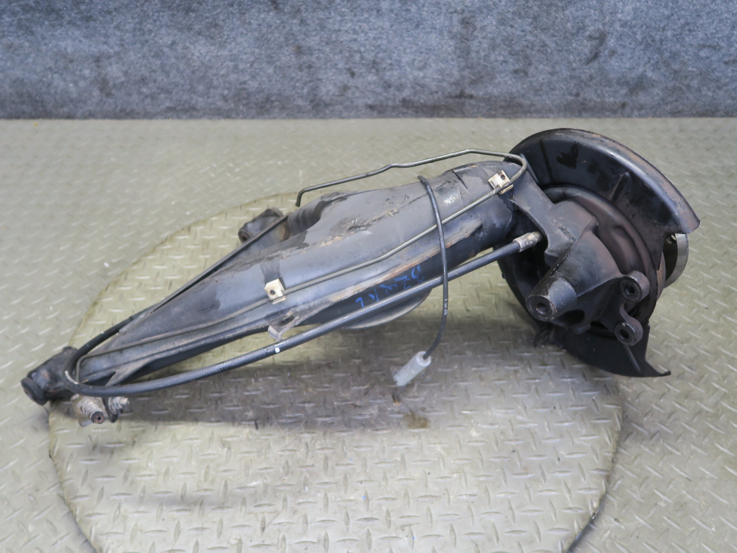 97-02 BMW E36/7 Z3 Rear Left Spindle Knuckle Wheel Hub Trailing Arm 107K OEM