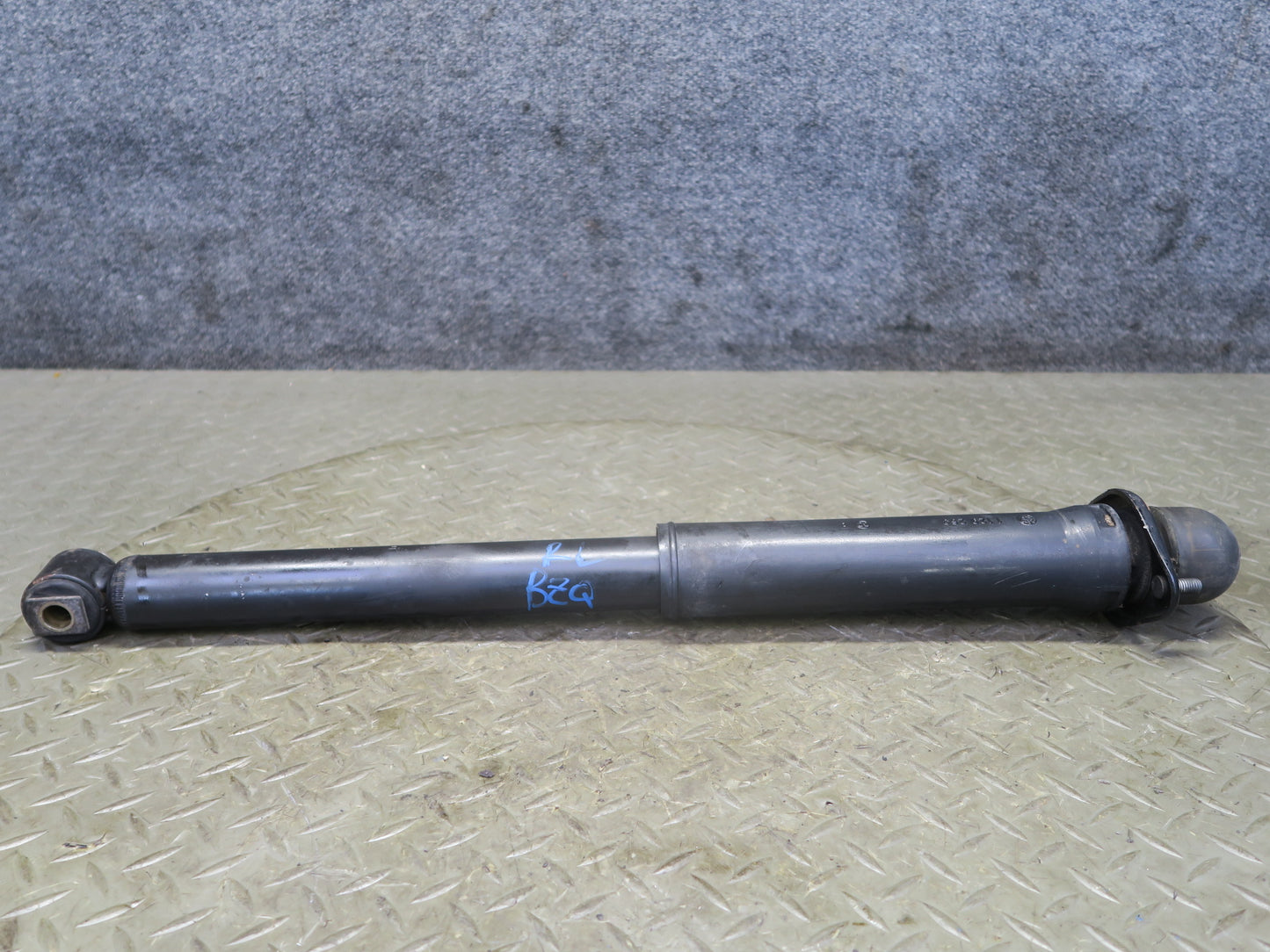96-02 BMW E36/7 Z3 Roadster Set of 2 Rear Left & Right Strut Shock Absorber OEM