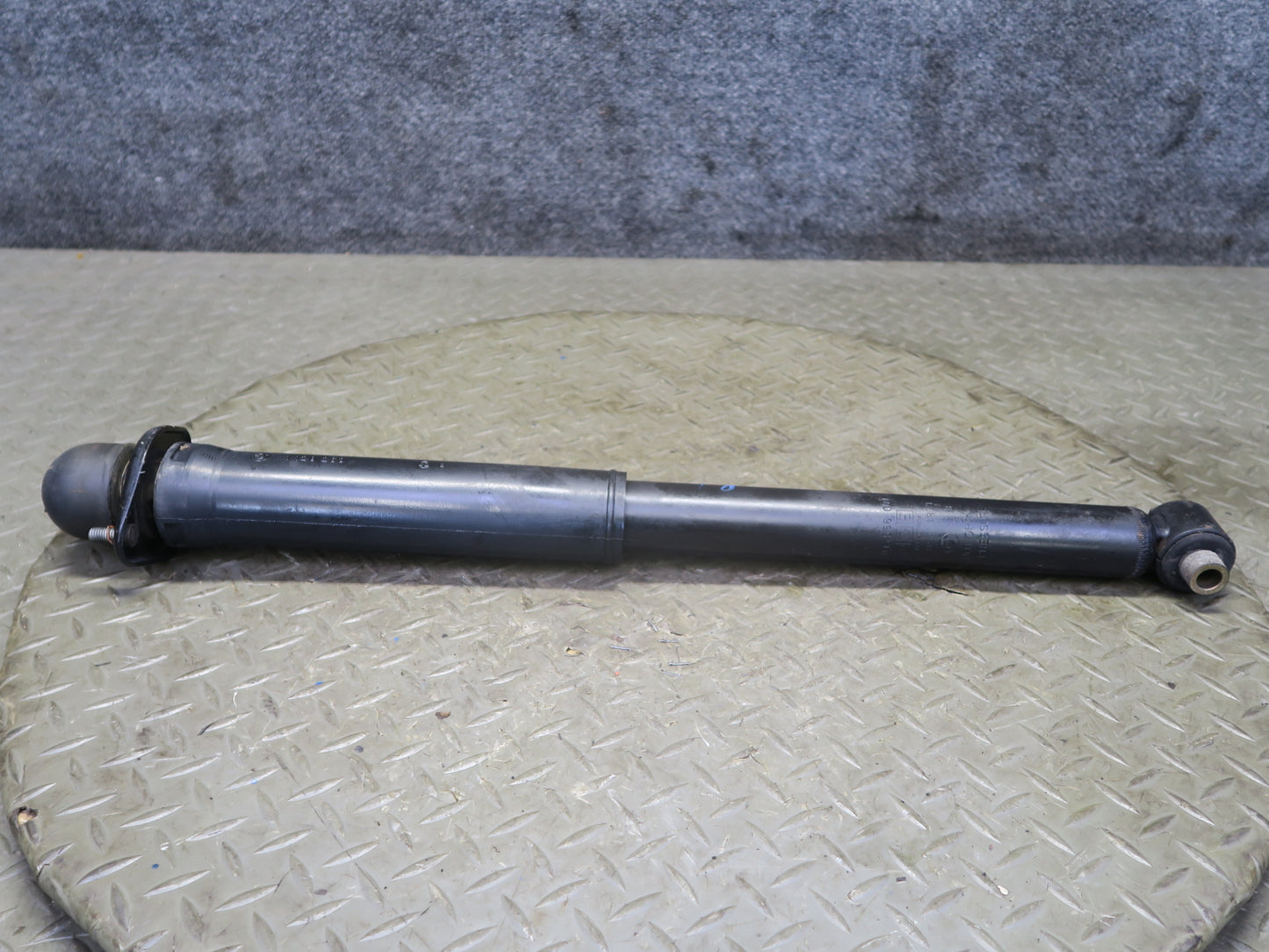 96-02 BMW E36/7 Z3 Roadster Set of 2 Rear Left & Right Strut Shock Absorber OEM