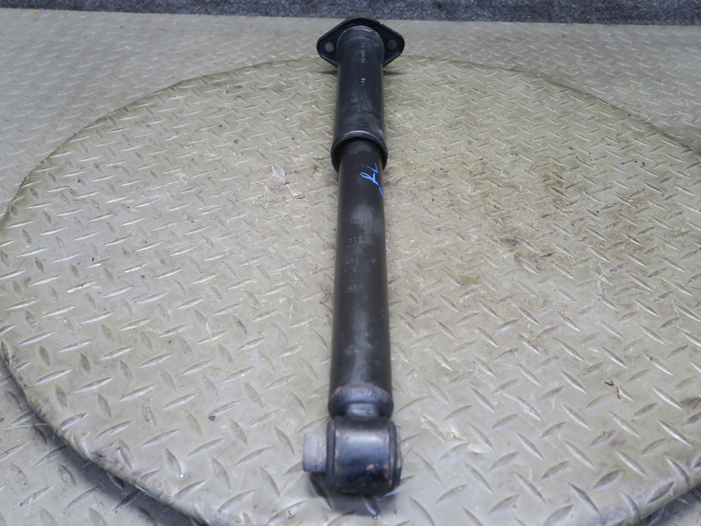 96-02 BMW E36/7 Z3 Roadster Set of 2 Rear Left & Right Strut Shock Absorber OEM
